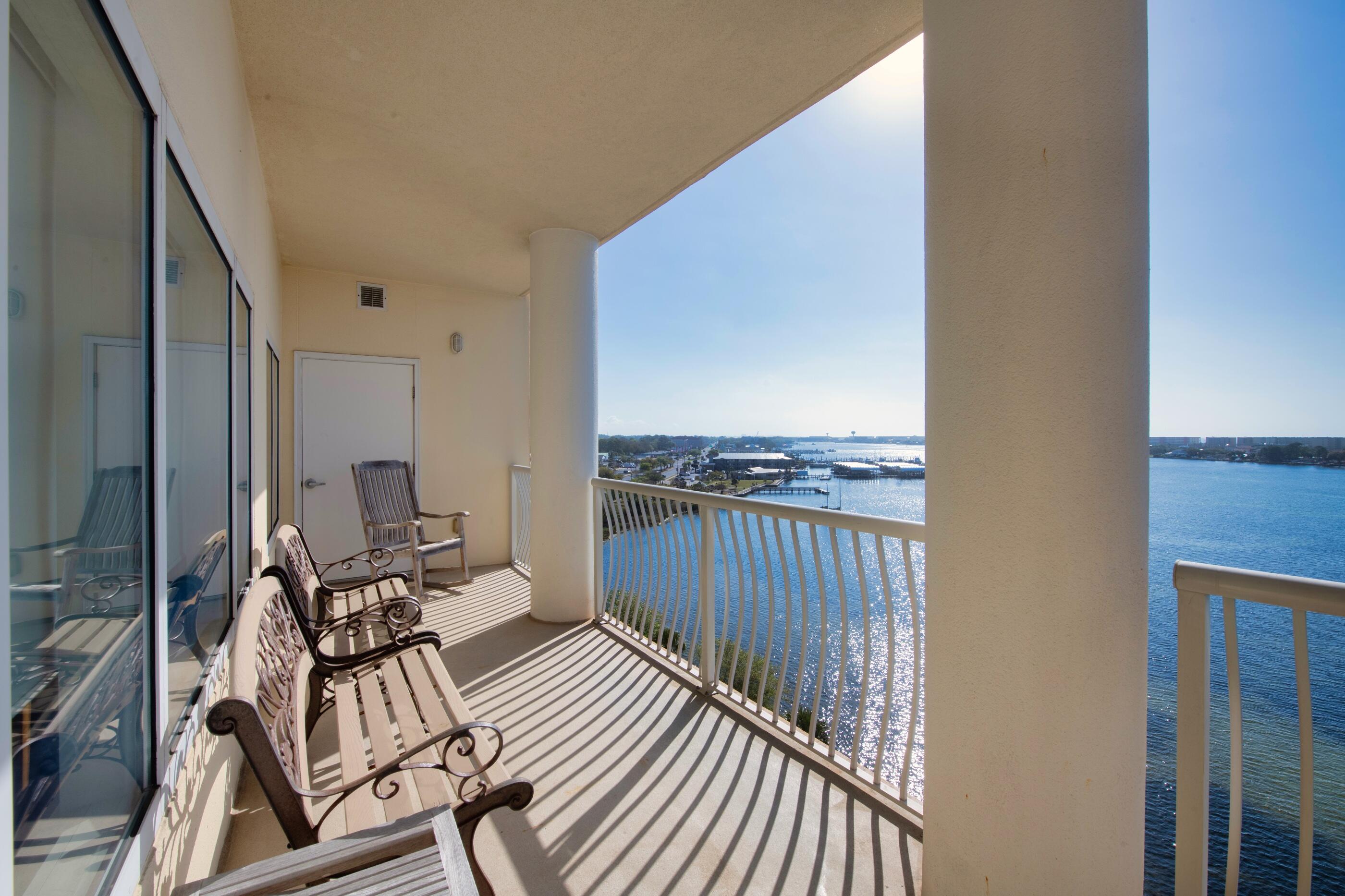 PRESIDIO YACHT CLUB - Residential