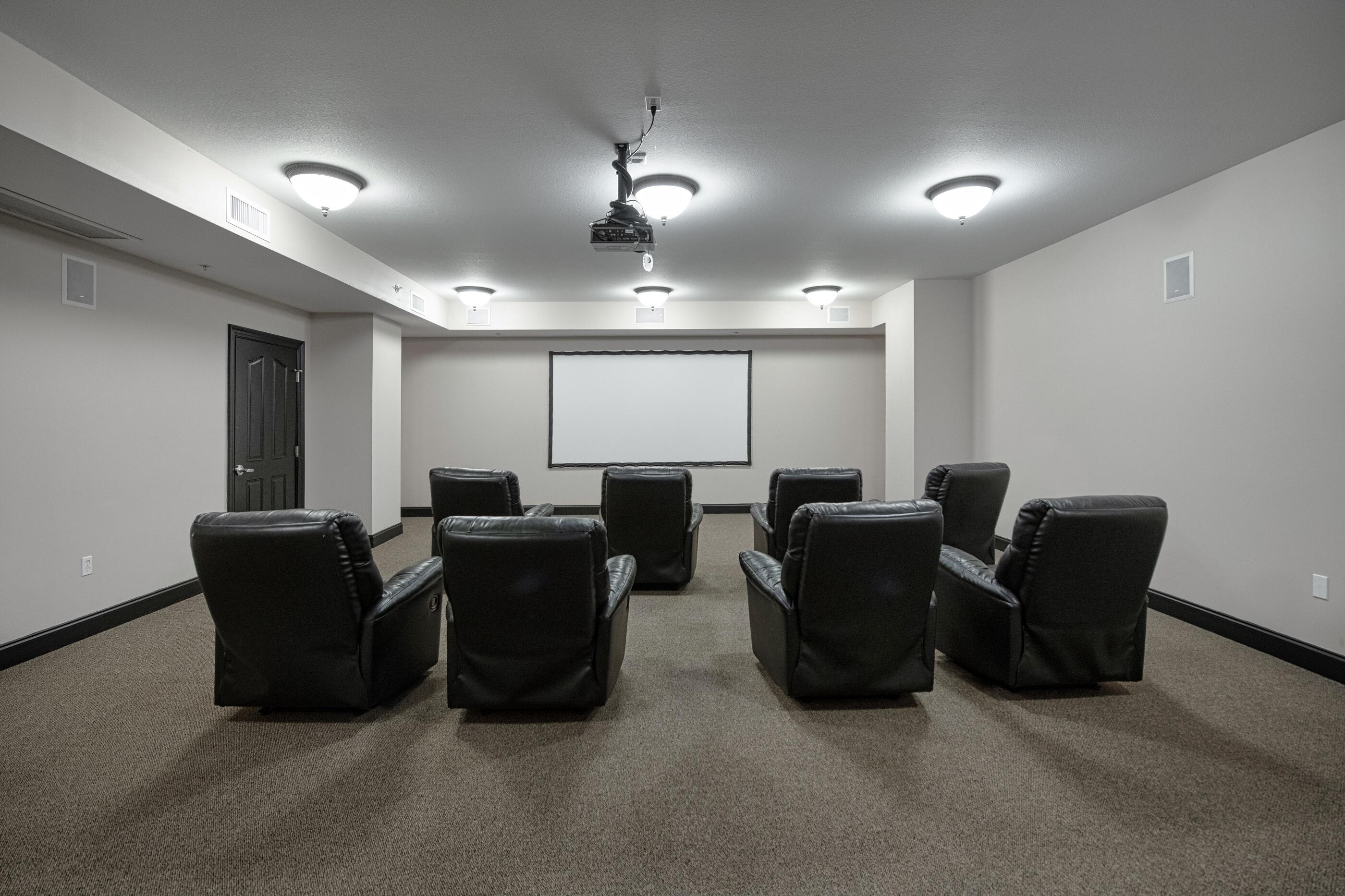 PRESIDIO YACHT CLUB - Residential