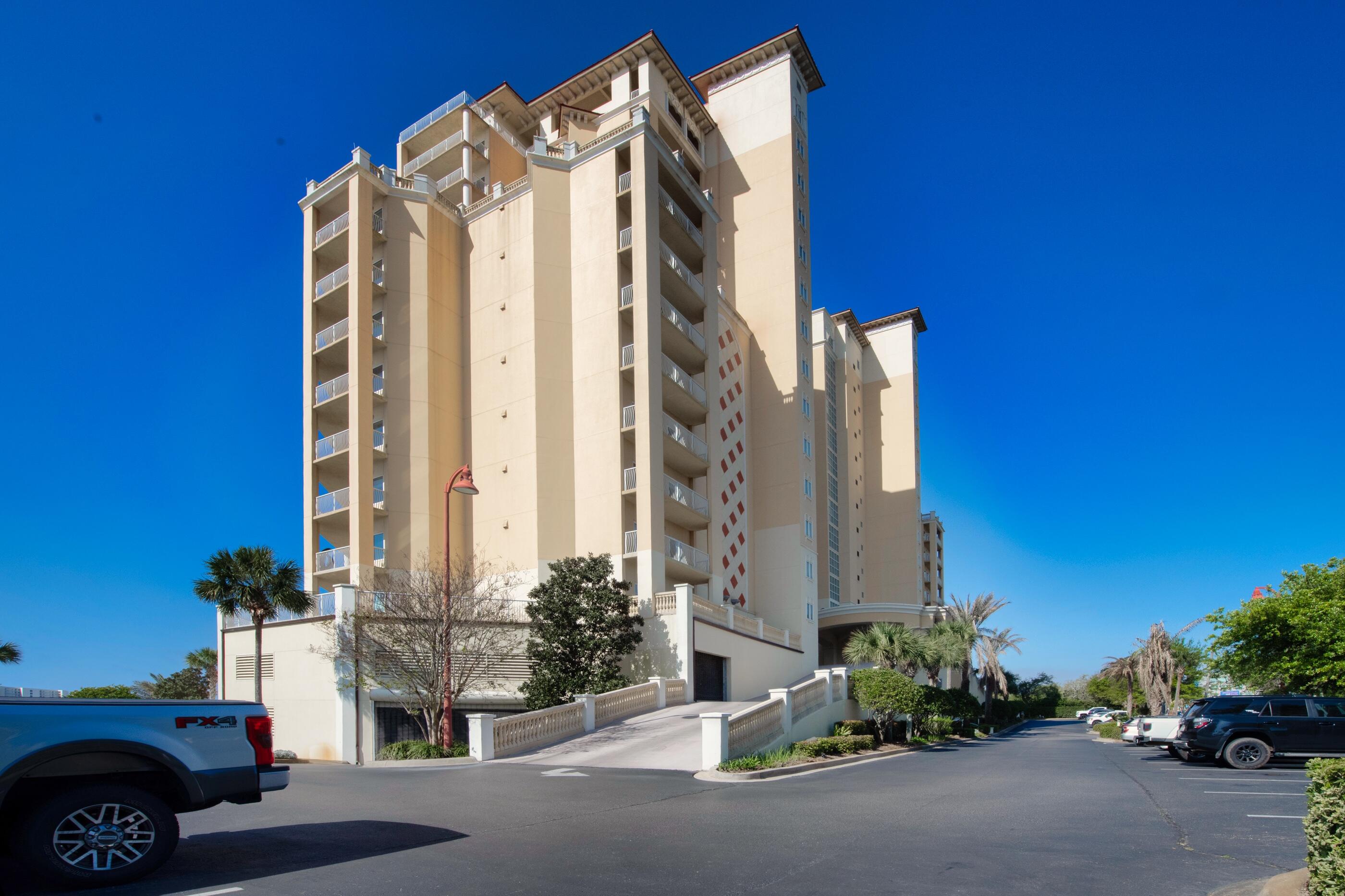 PRESIDIO YACHT CLUB - Residential