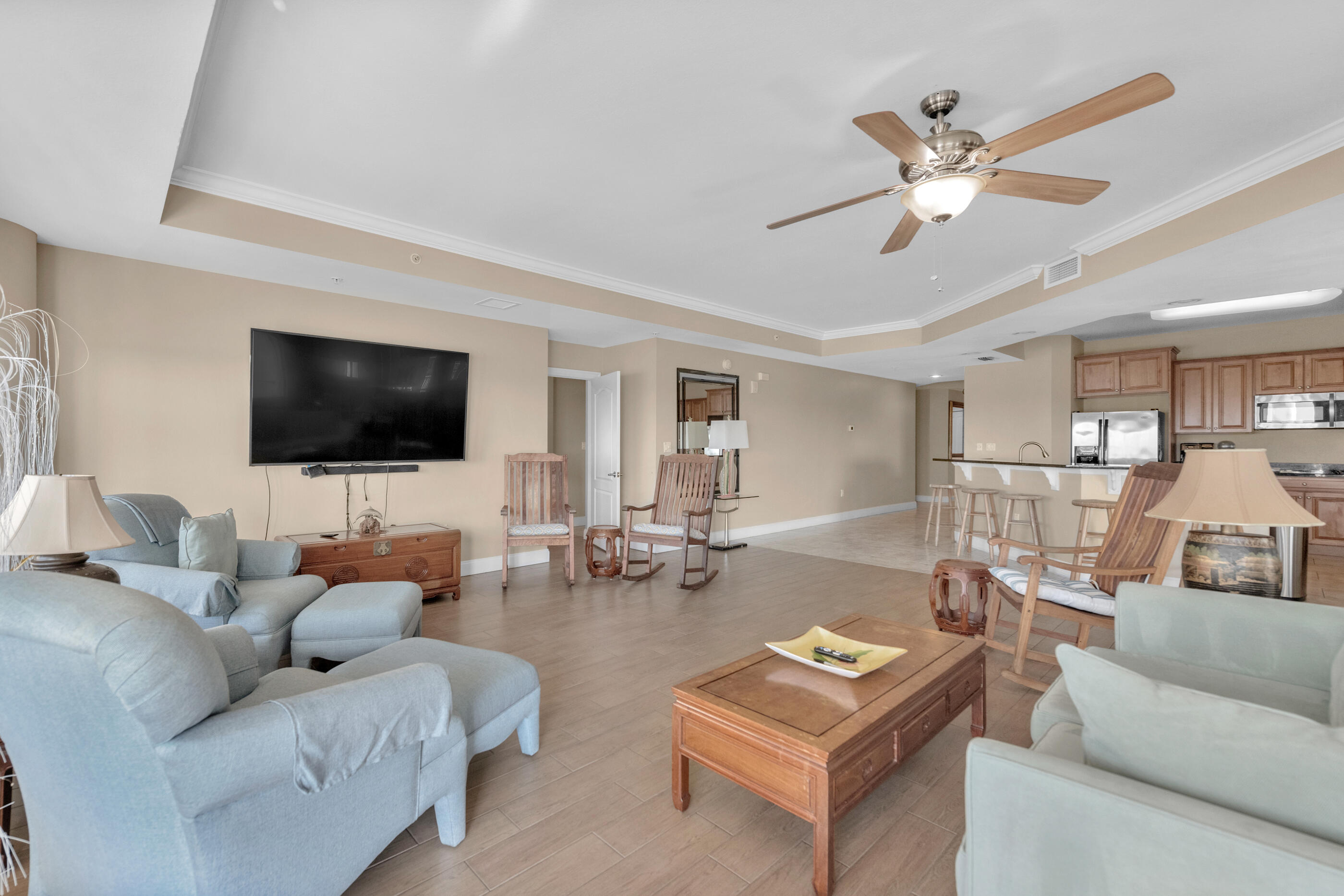 PRESIDIO YACHT CLUB - Residential