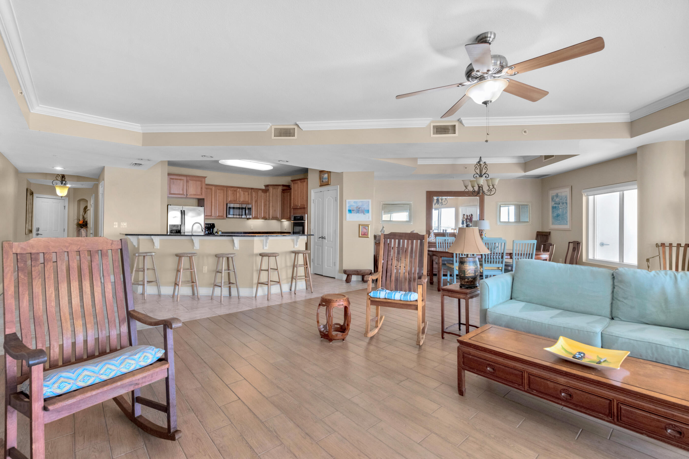 PRESIDIO YACHT CLUB - Residential