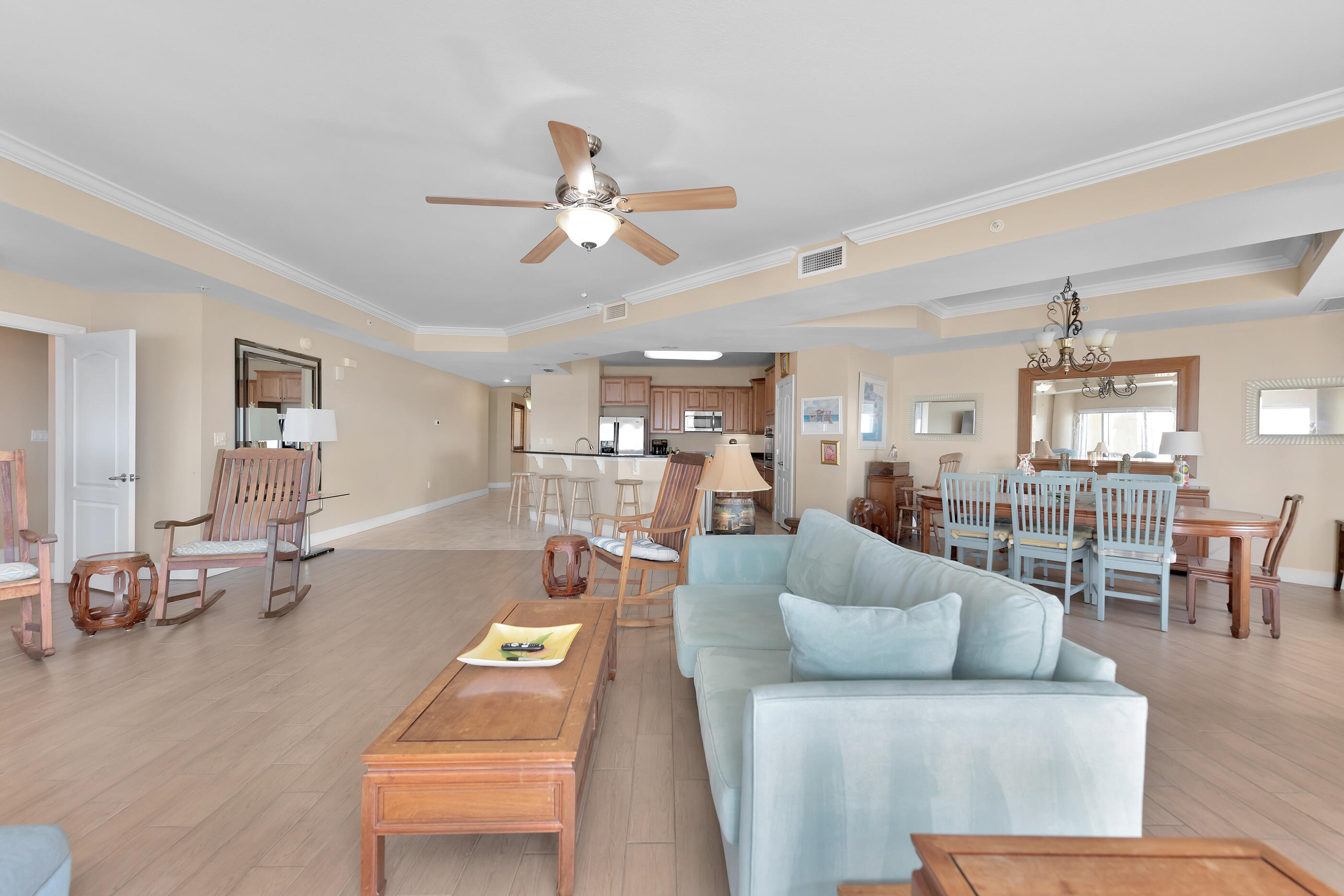 PRESIDIO YACHT CLUB - Residential