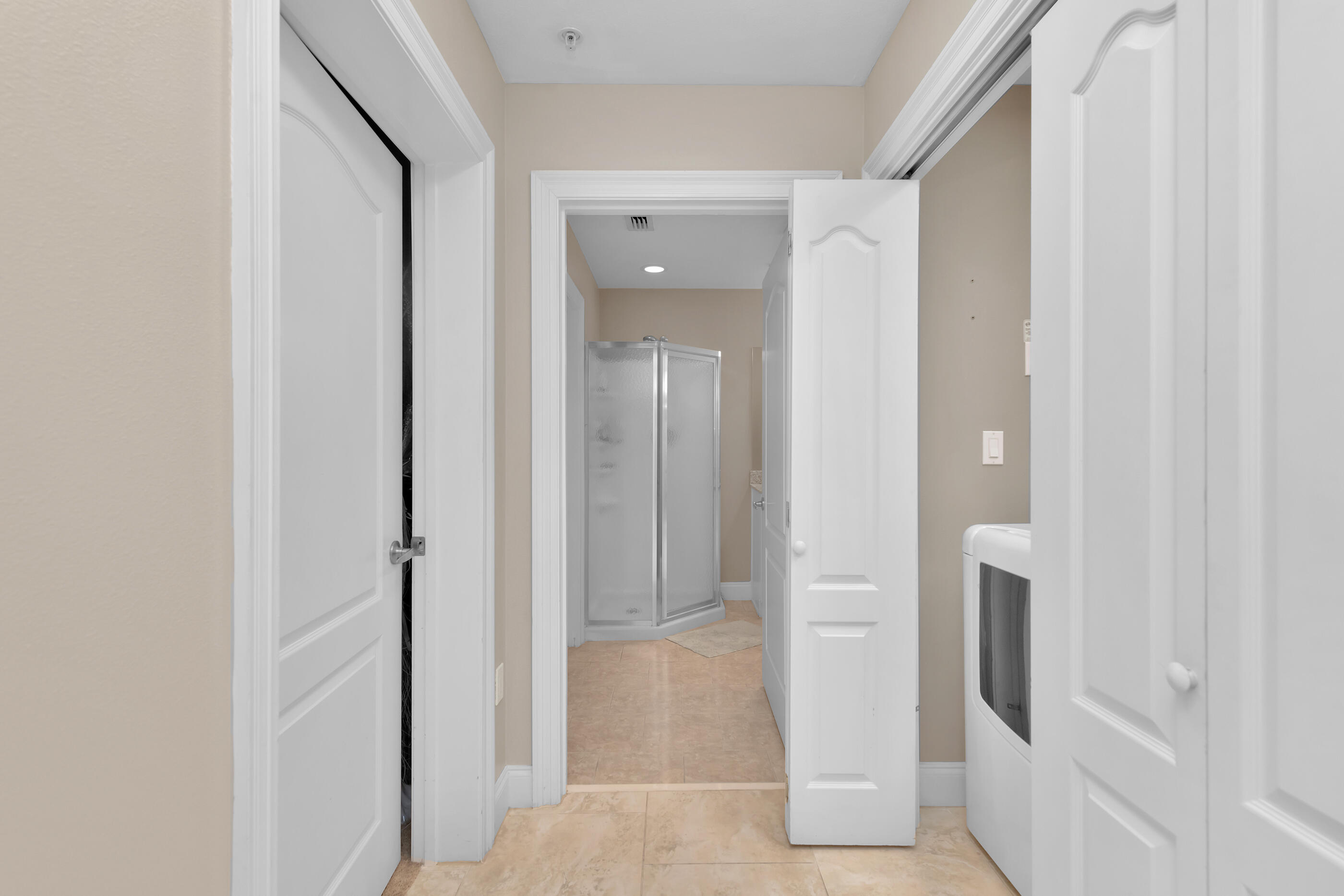 PRESIDIO YACHT CLUB - Residential