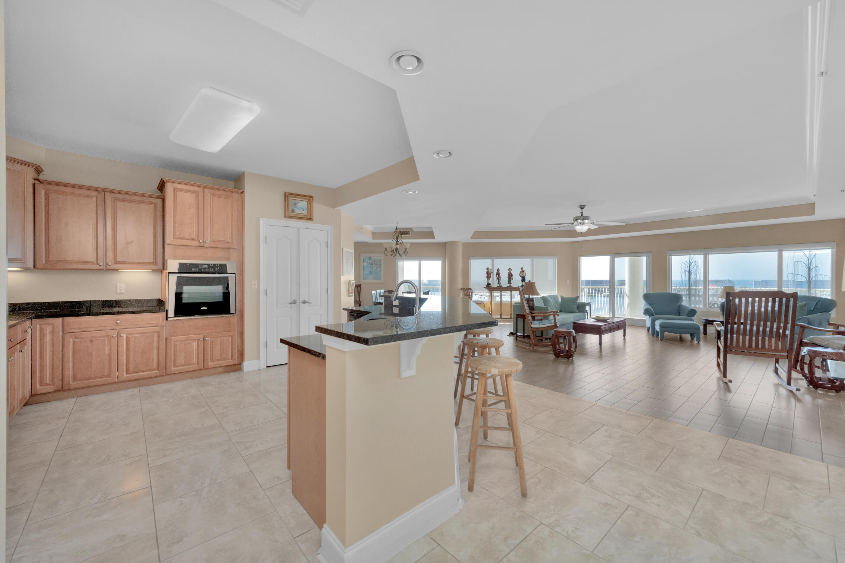 PRESIDIO YACHT CLUB - Residential