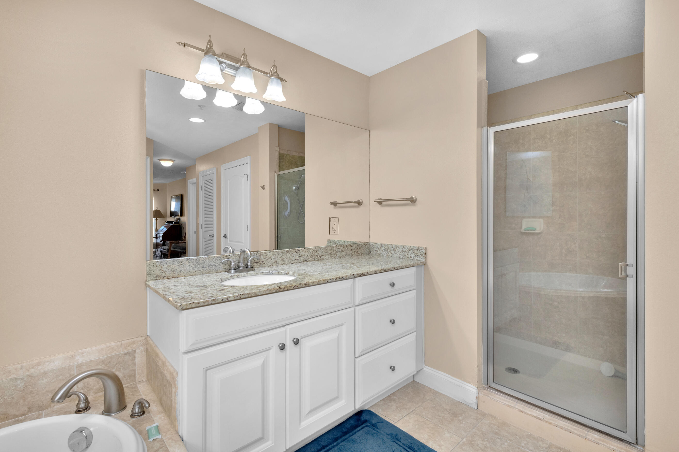 PRESIDIO YACHT CLUB - Residential