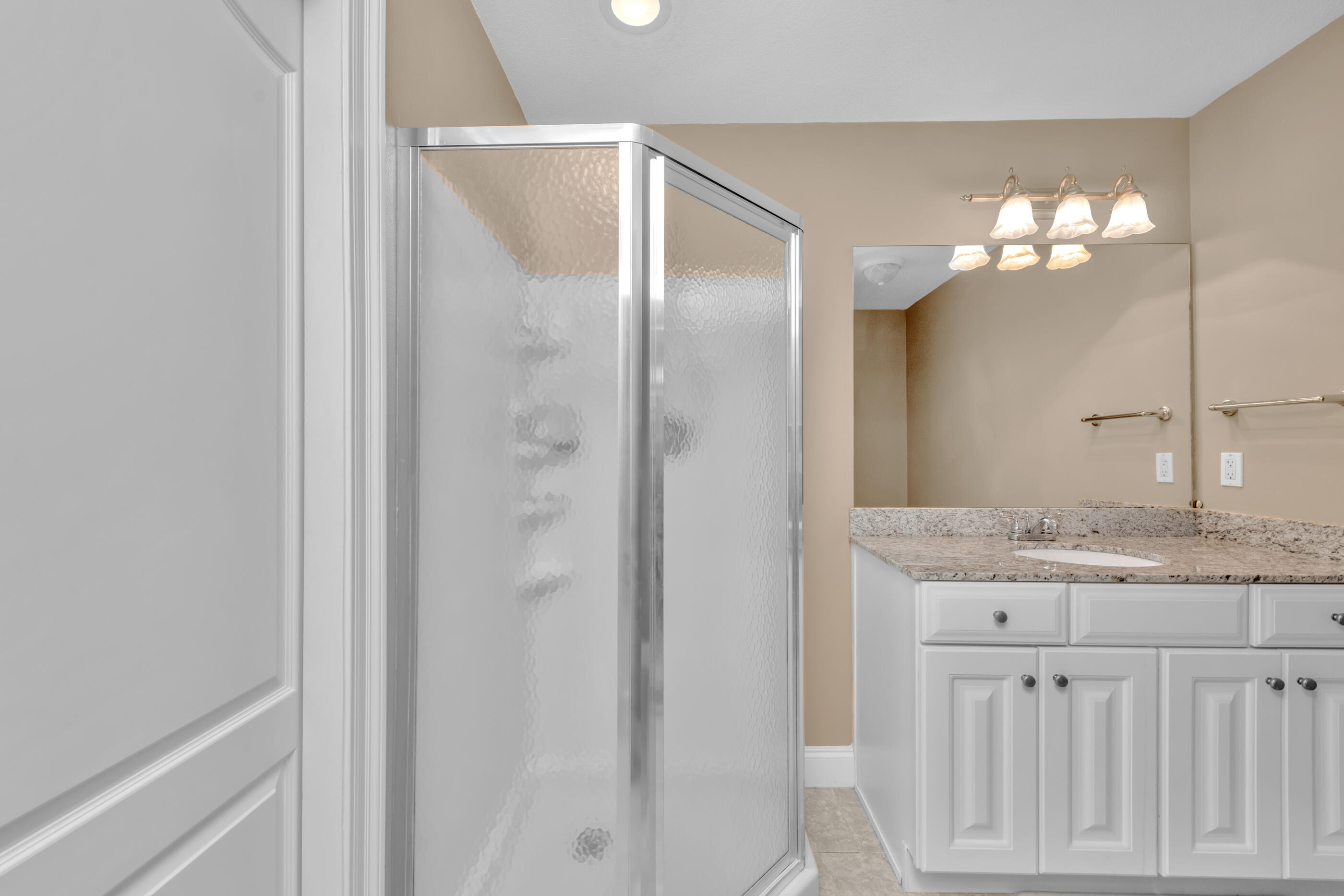 PRESIDIO YACHT CLUB - Residential