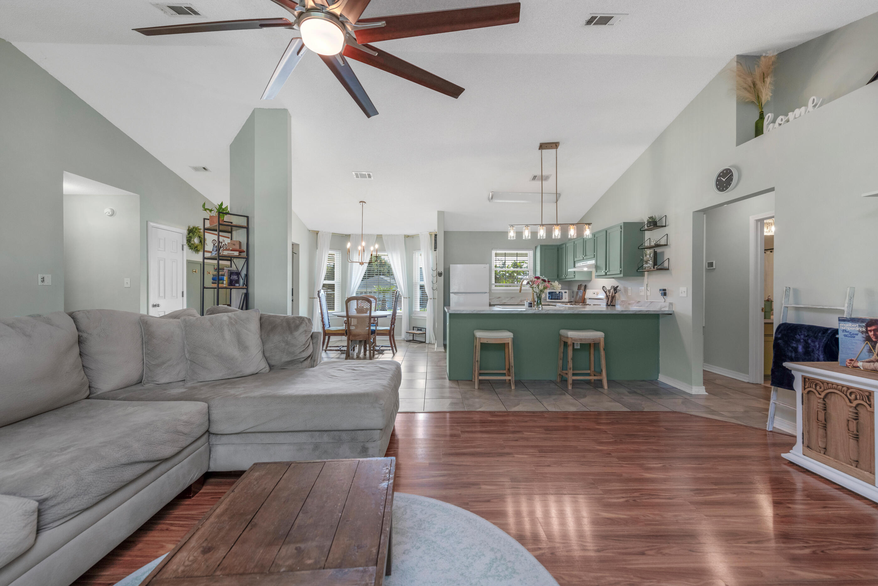 CHEROKEE BEND S/D PH 2 - Residential