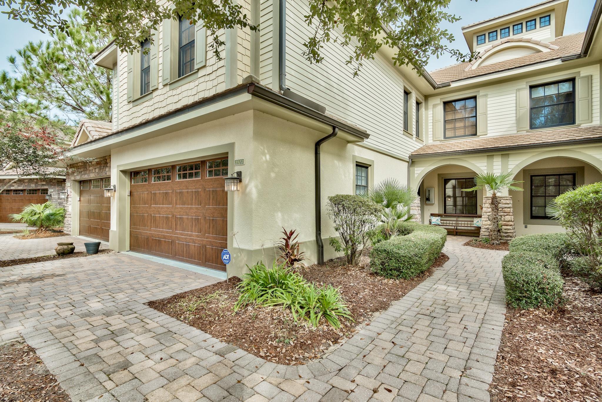 Impressive 3 Bedroom, 2 Bathroom, Plus Bonus Room Residence That Backs Up To The Golf Course In The Distinguished Community Of Wild Heron. Features Of This Home Include Formal Dining Room, Hardwood Floors, New Carpet, Fresh Paint, And Open Floor Plan. Kitchen With Breakfast Bar, Island, New Granite Countertops, Stainless Steel Appliances, Dinette & Nice Pantry. Spacious Master Suite Has Walk-In Closet, Double Vanities, Whirlpool Tub & Separate Shower With Tile Surround. Great Room Opens Up To The Enclosed Outdoor Patio. Wild Heron Is A Gated, Waterfront Community, That Offers Golf, A Community Pool, Fitness Center, Boat Dock, Kayaking, Playground, Picnic Area, Covered Deck Area & So Much More!