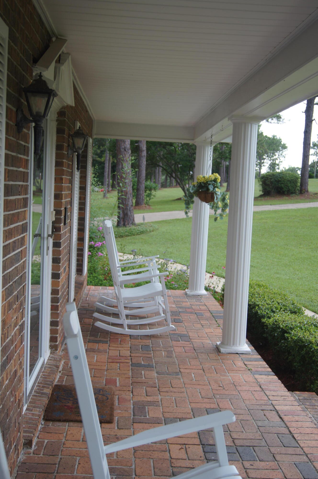 CRESTVIEW SUBURB - Residential