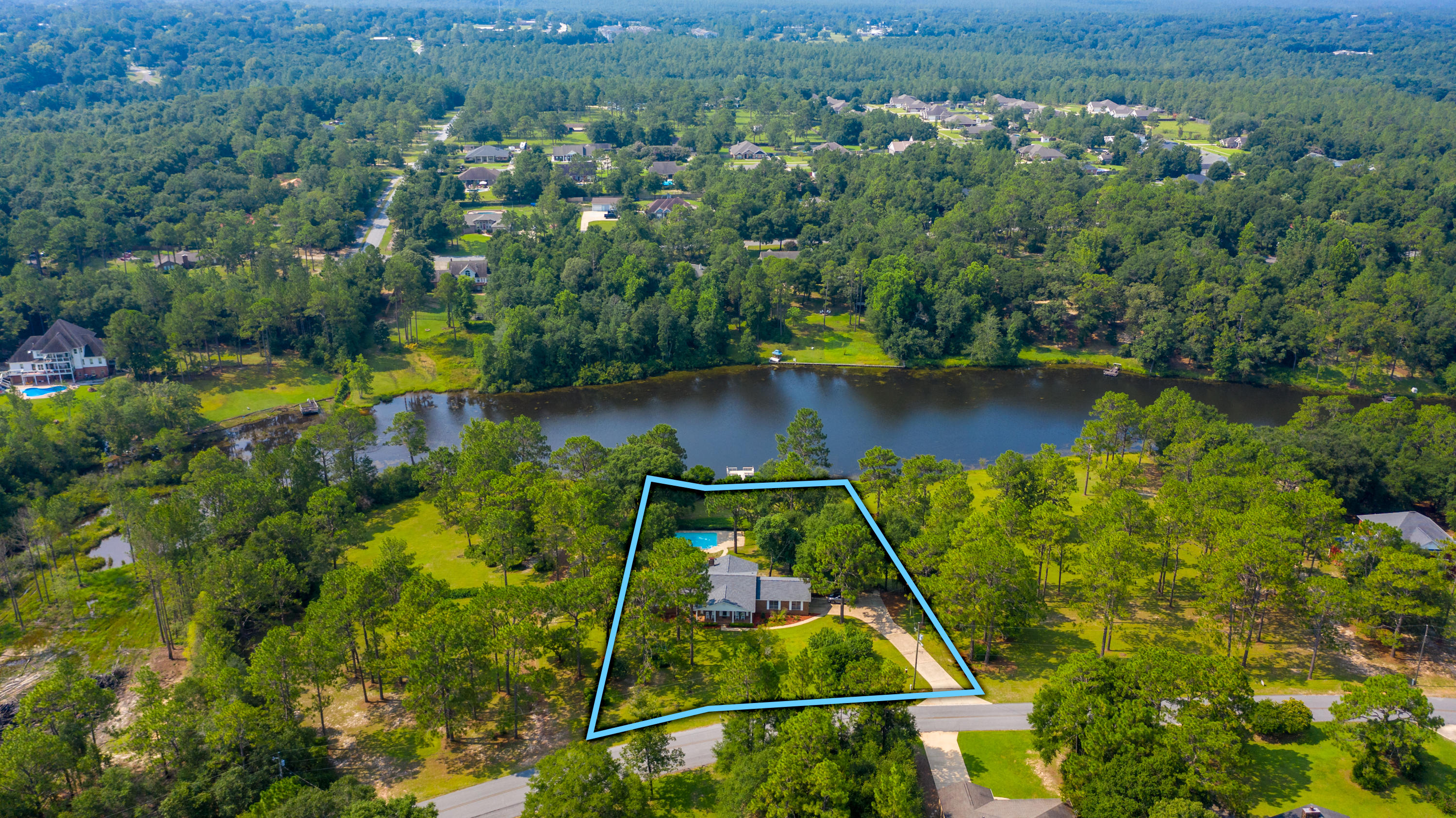 CRESTVIEW SUBURB - Residential