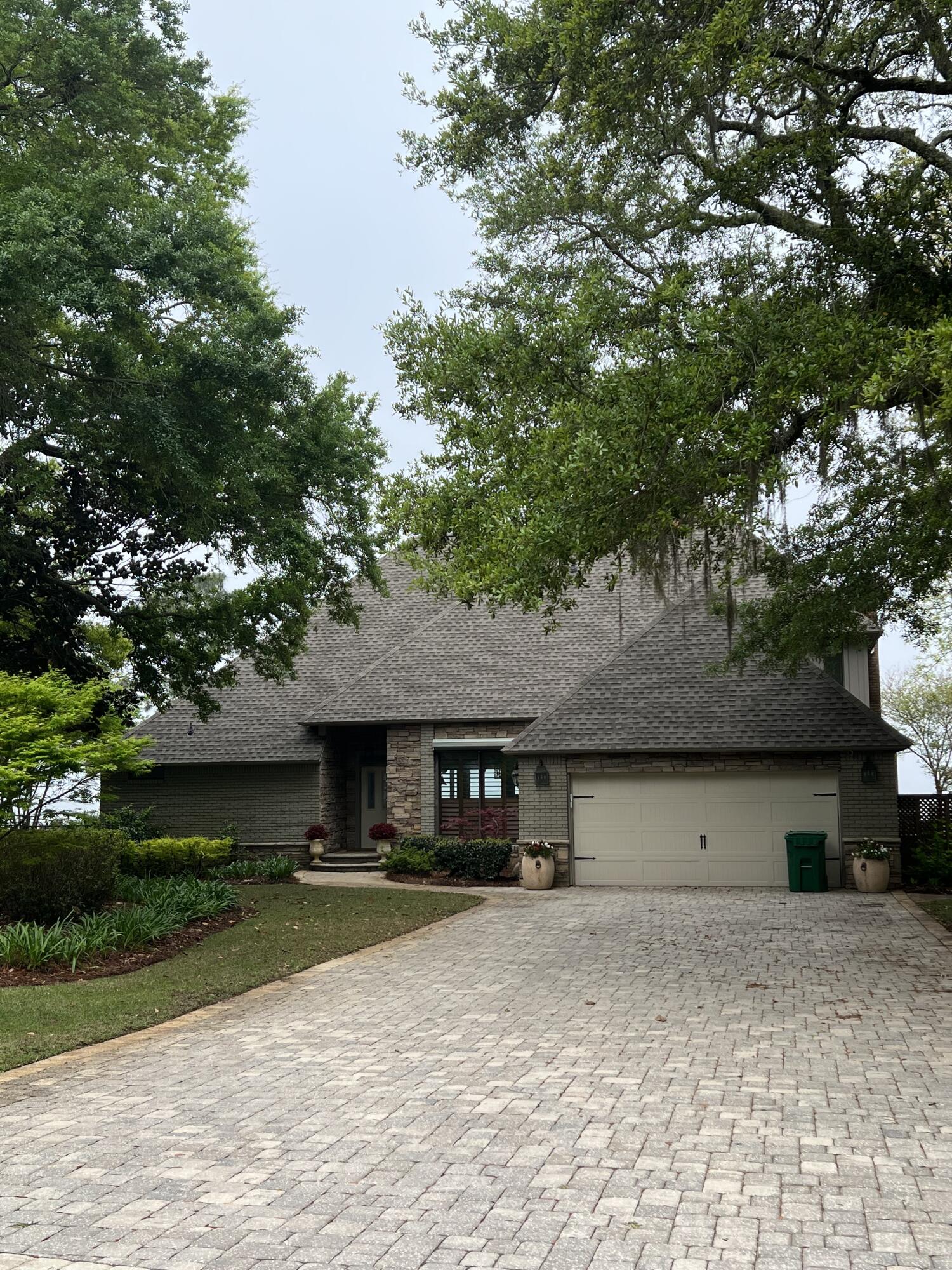 LIDO VILLAGE - Residential
