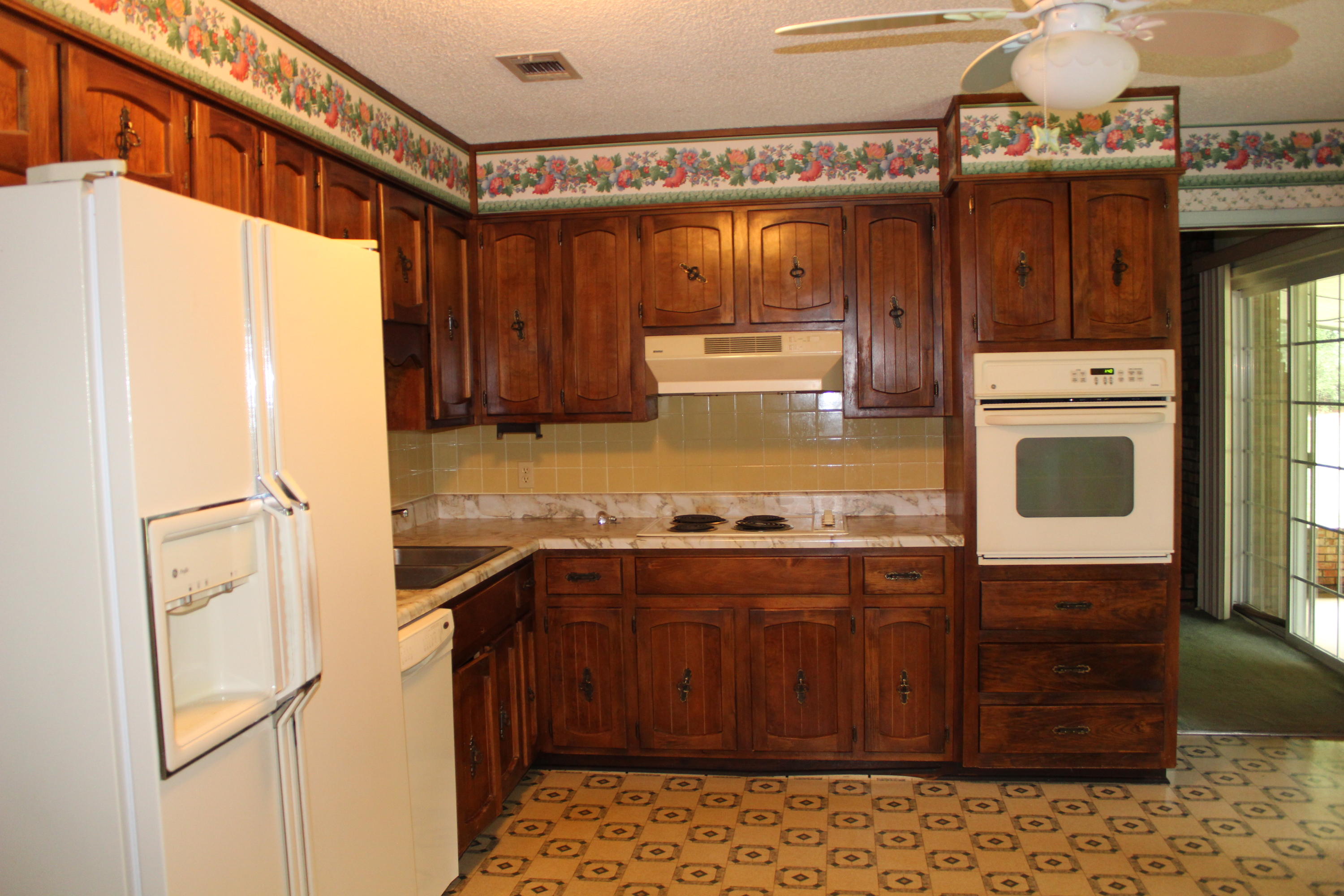 METES & BOUNDS - Residential Lease