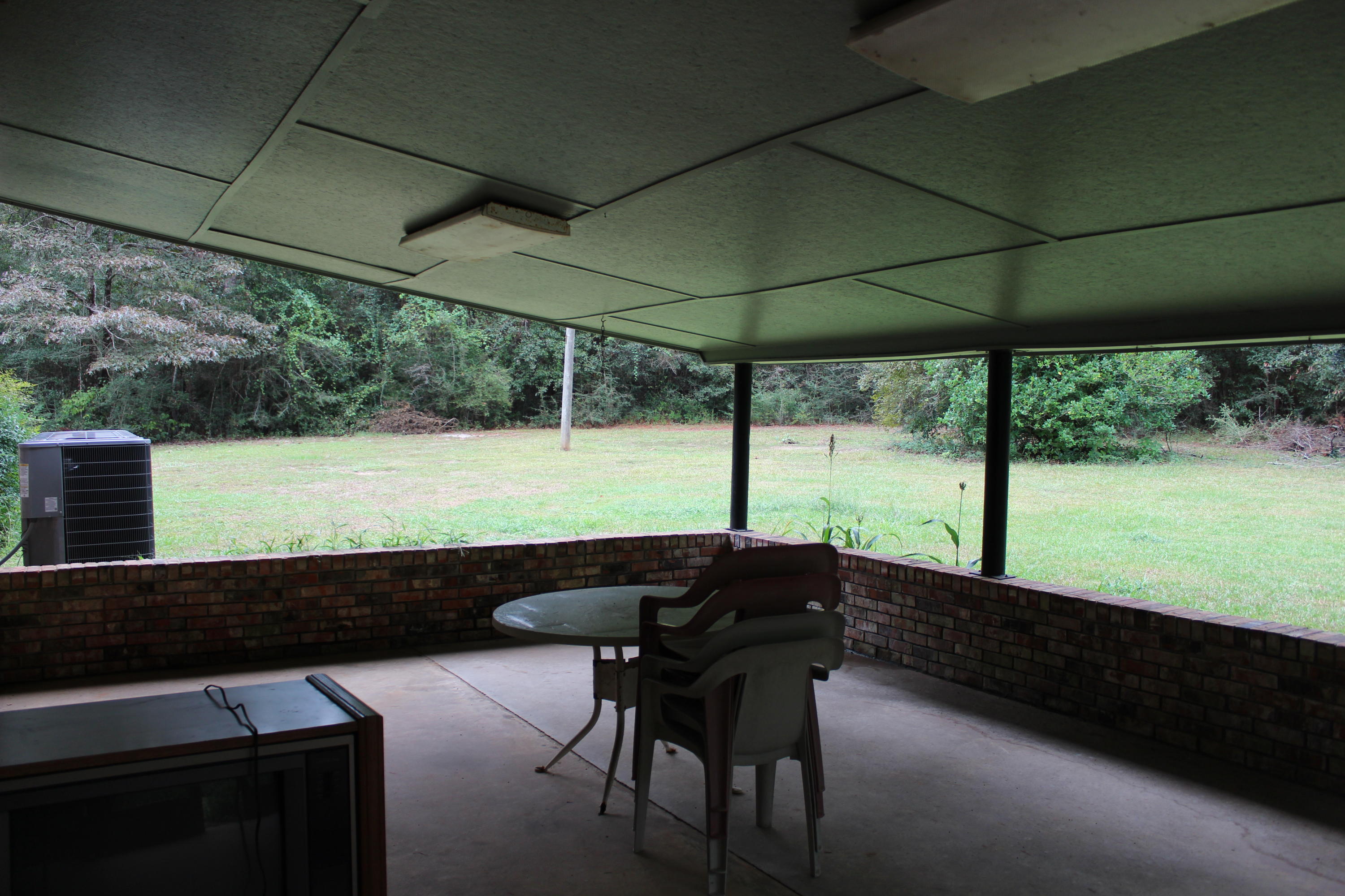 METES & BOUNDS - Residential Lease