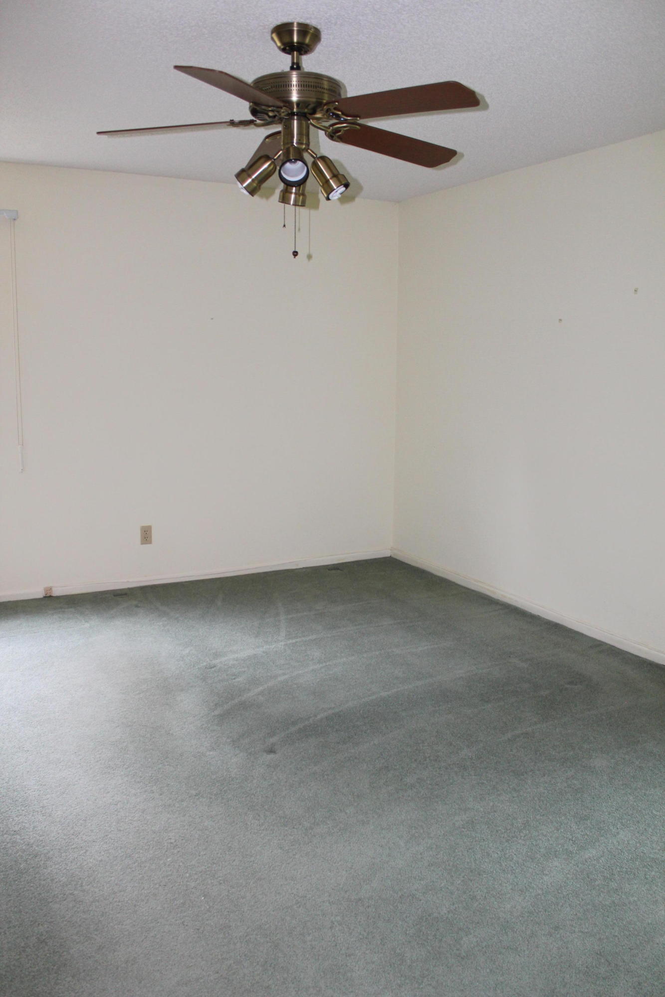 METES & BOUNDS - Residential Lease