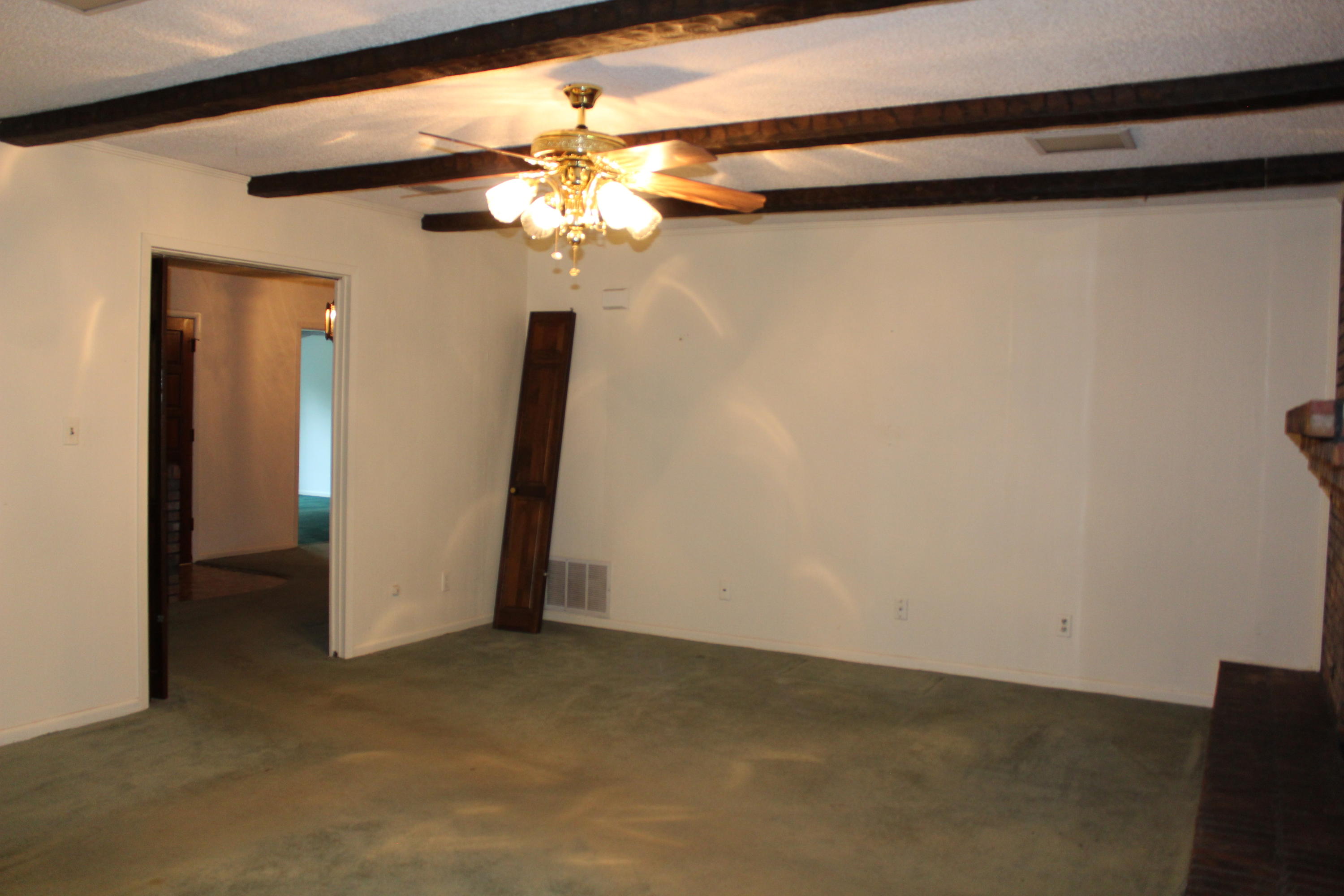 METES & BOUNDS - Residential Lease