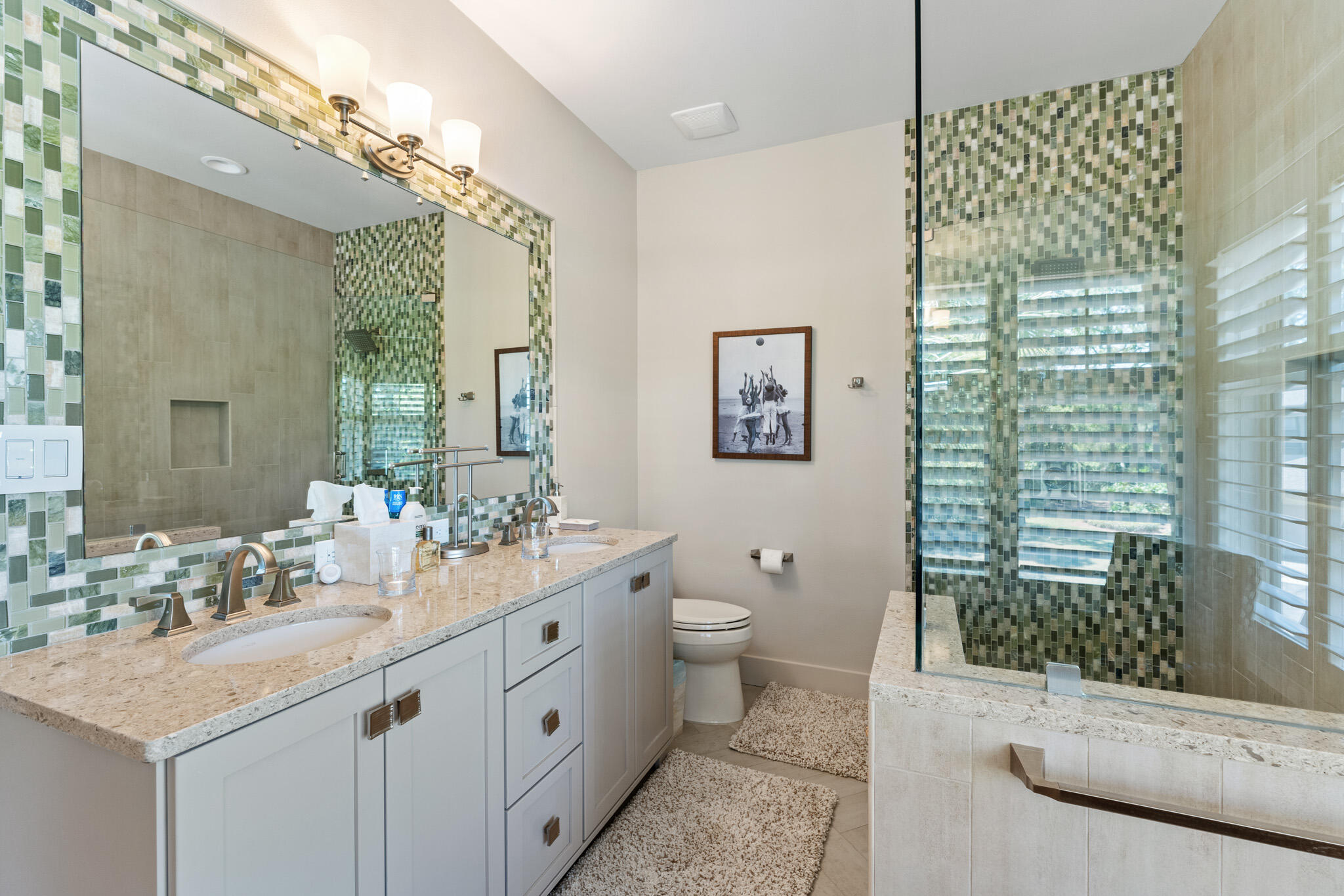 MAGNOLIA BAY - Residential