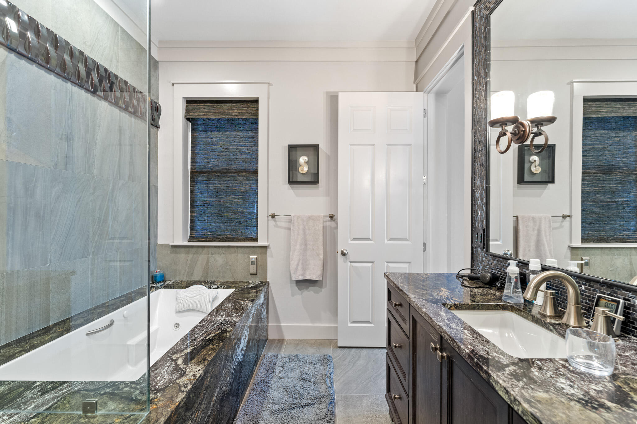 MAGNOLIA BAY - Residential