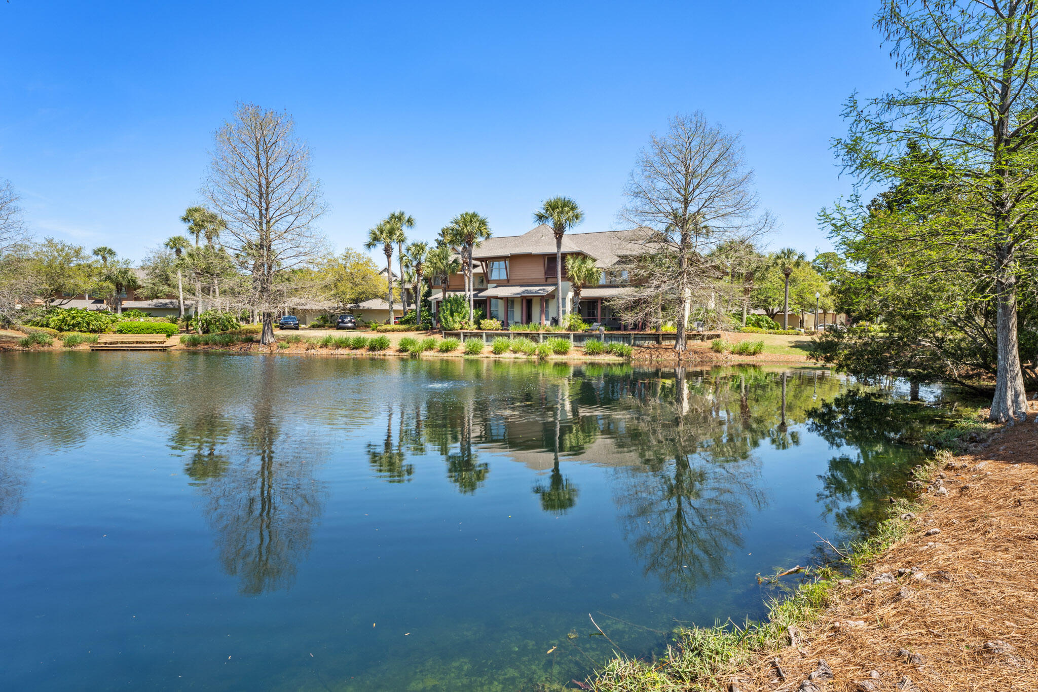 MAGNOLIA BAY - Residential