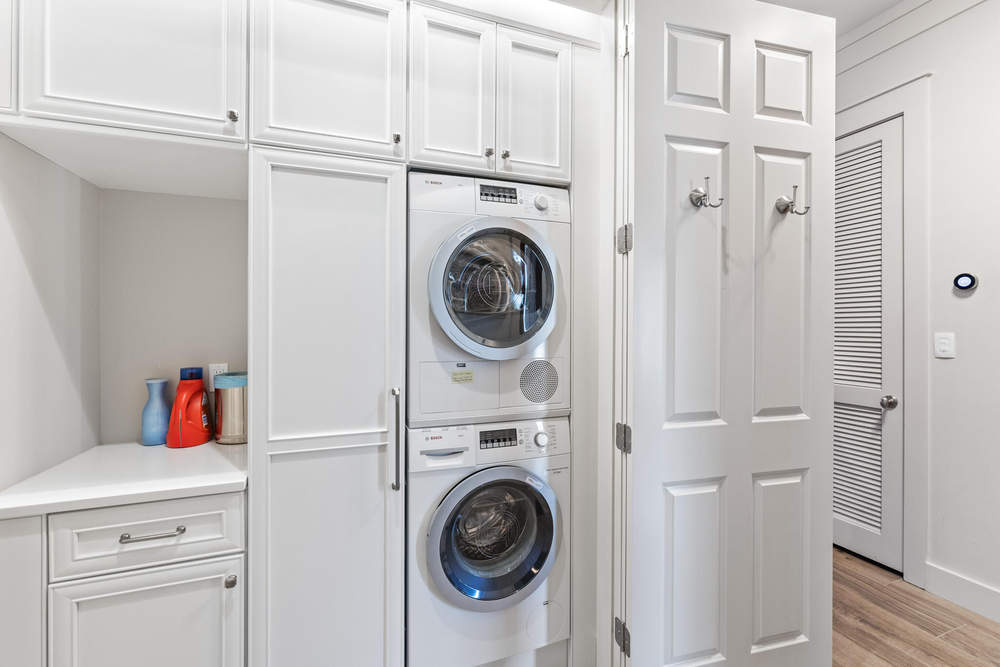 MAGNOLIA BAY - Residential