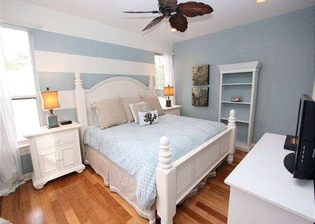 CRYSTAL LAKE II AT SANDESTIN - Residential