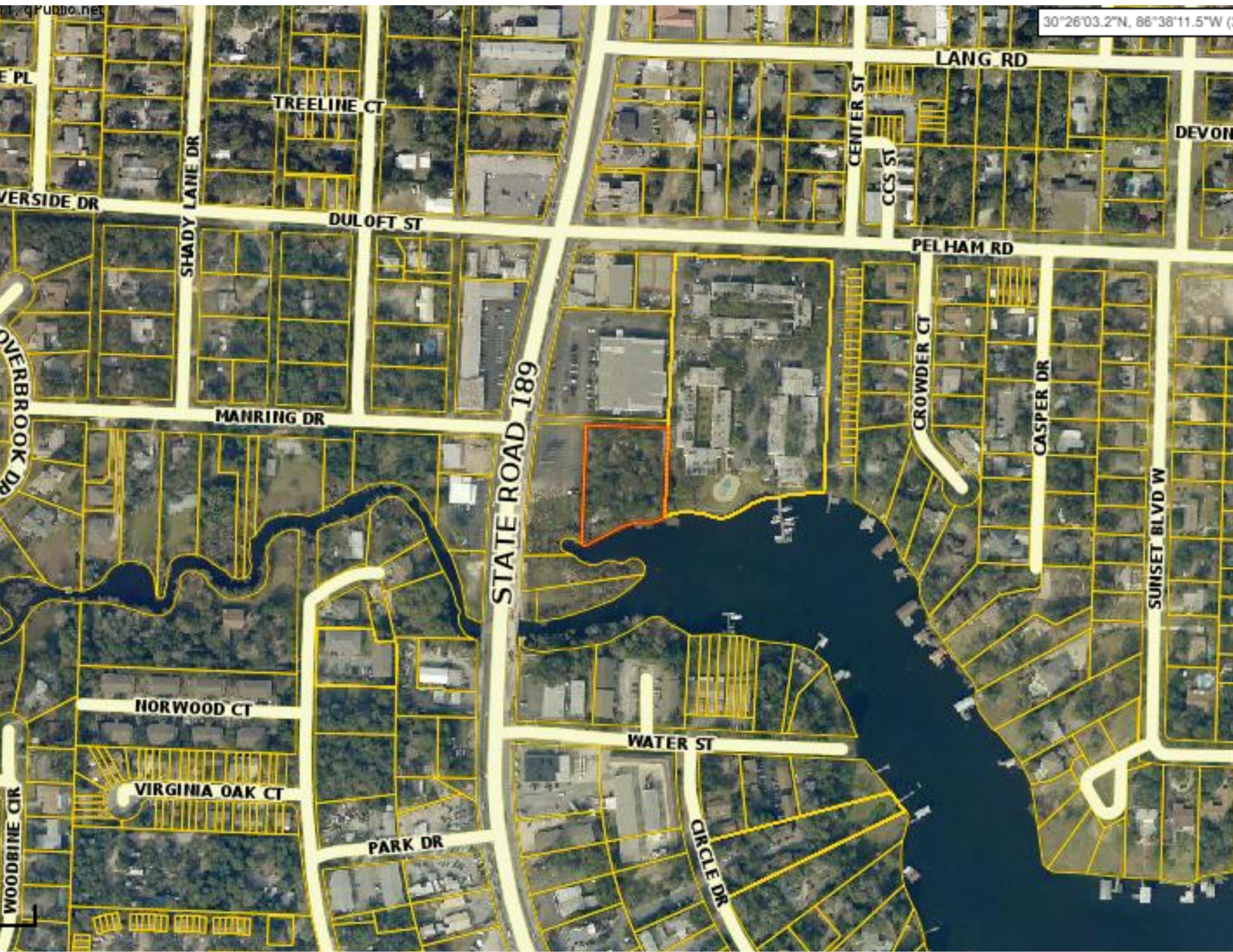 Main image without alt text