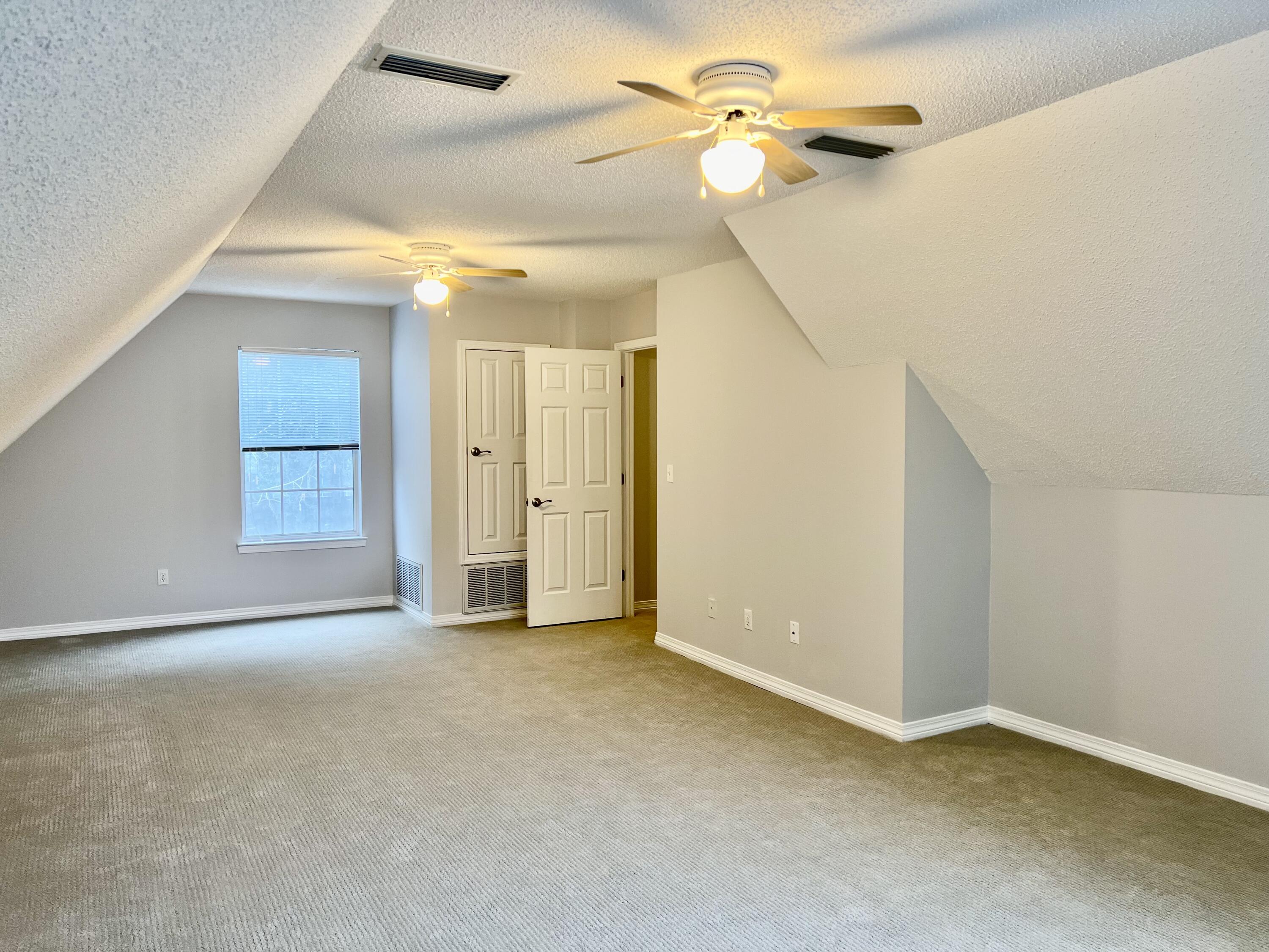 DANA POINTE - Residential