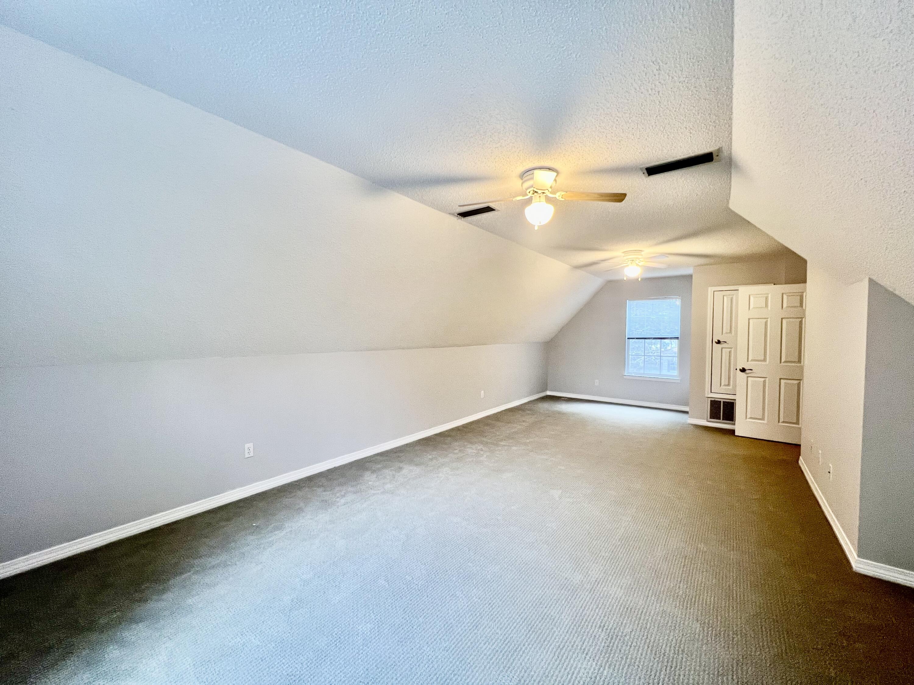 DANA POINTE - Residential