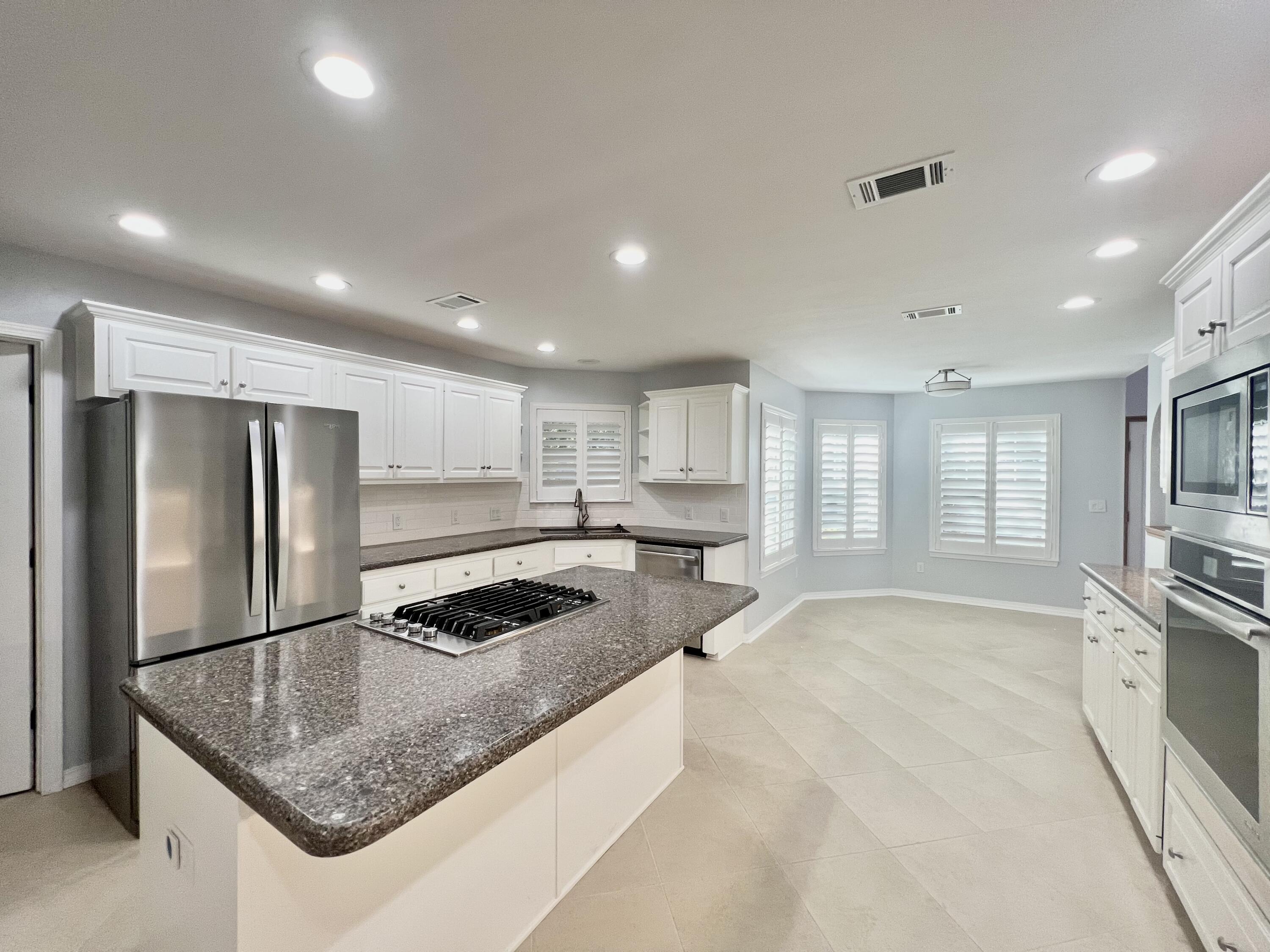 DANA POINTE - Residential