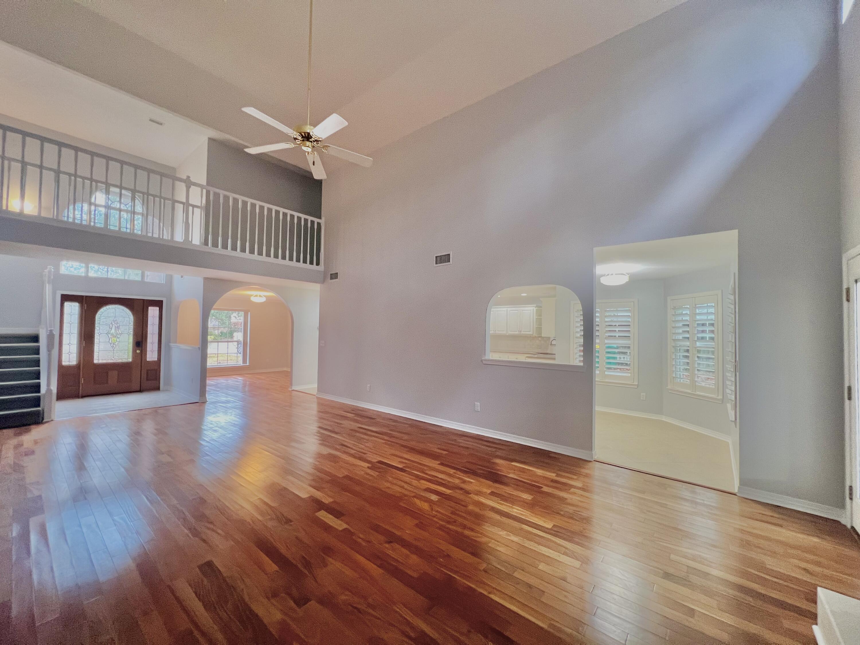 DANA POINTE - Residential