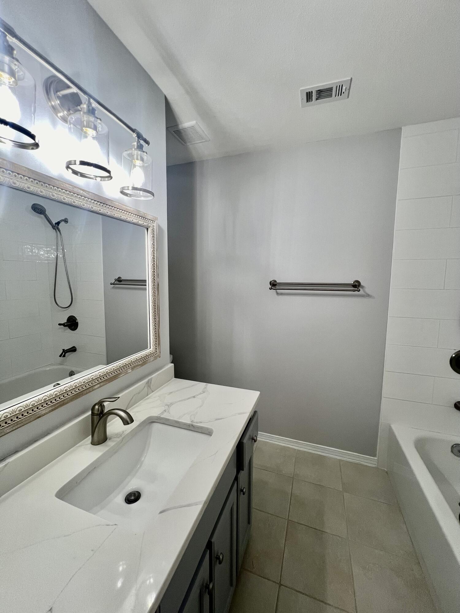 DANA POINTE - Residential