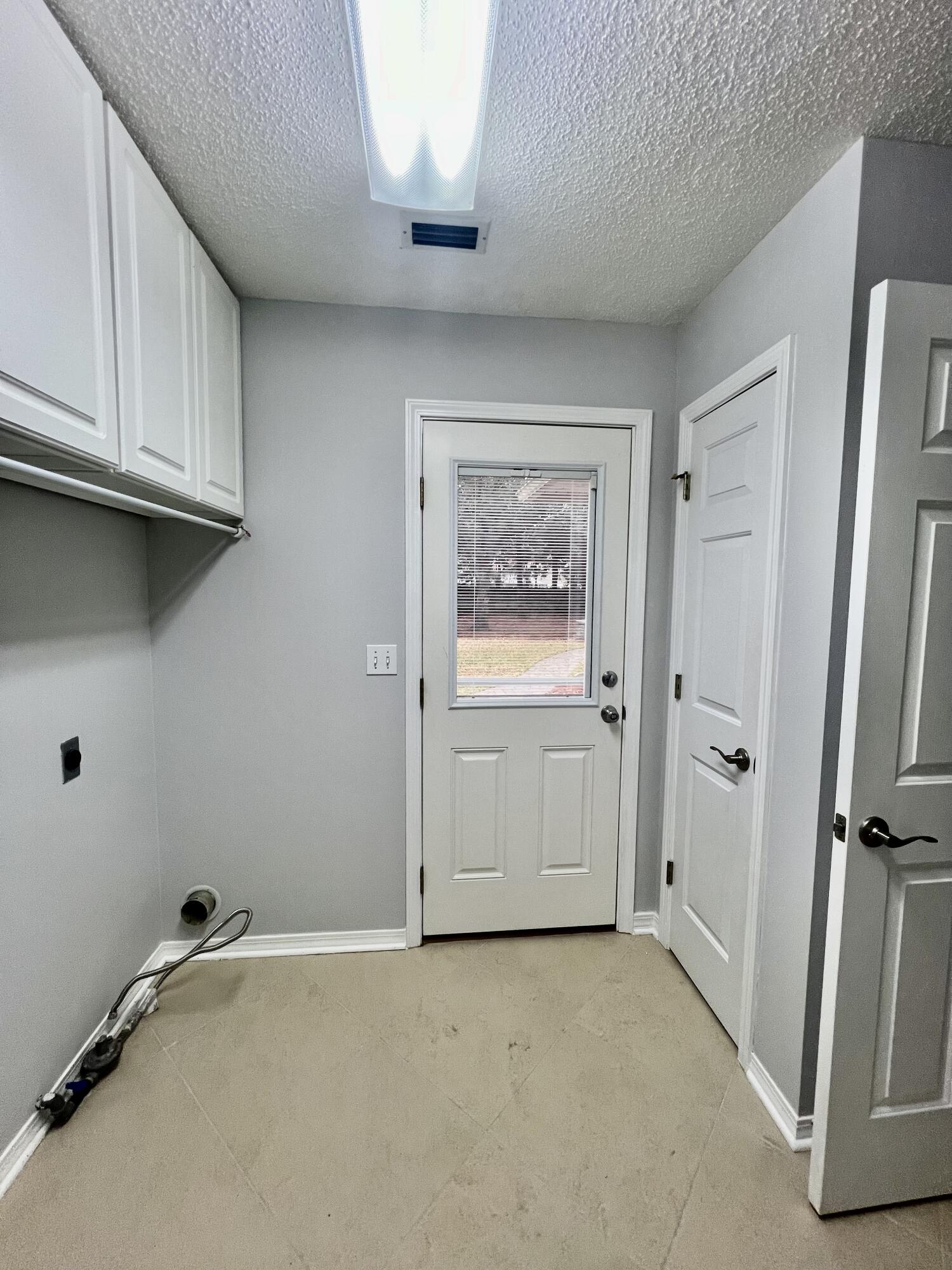 DANA POINTE - Residential