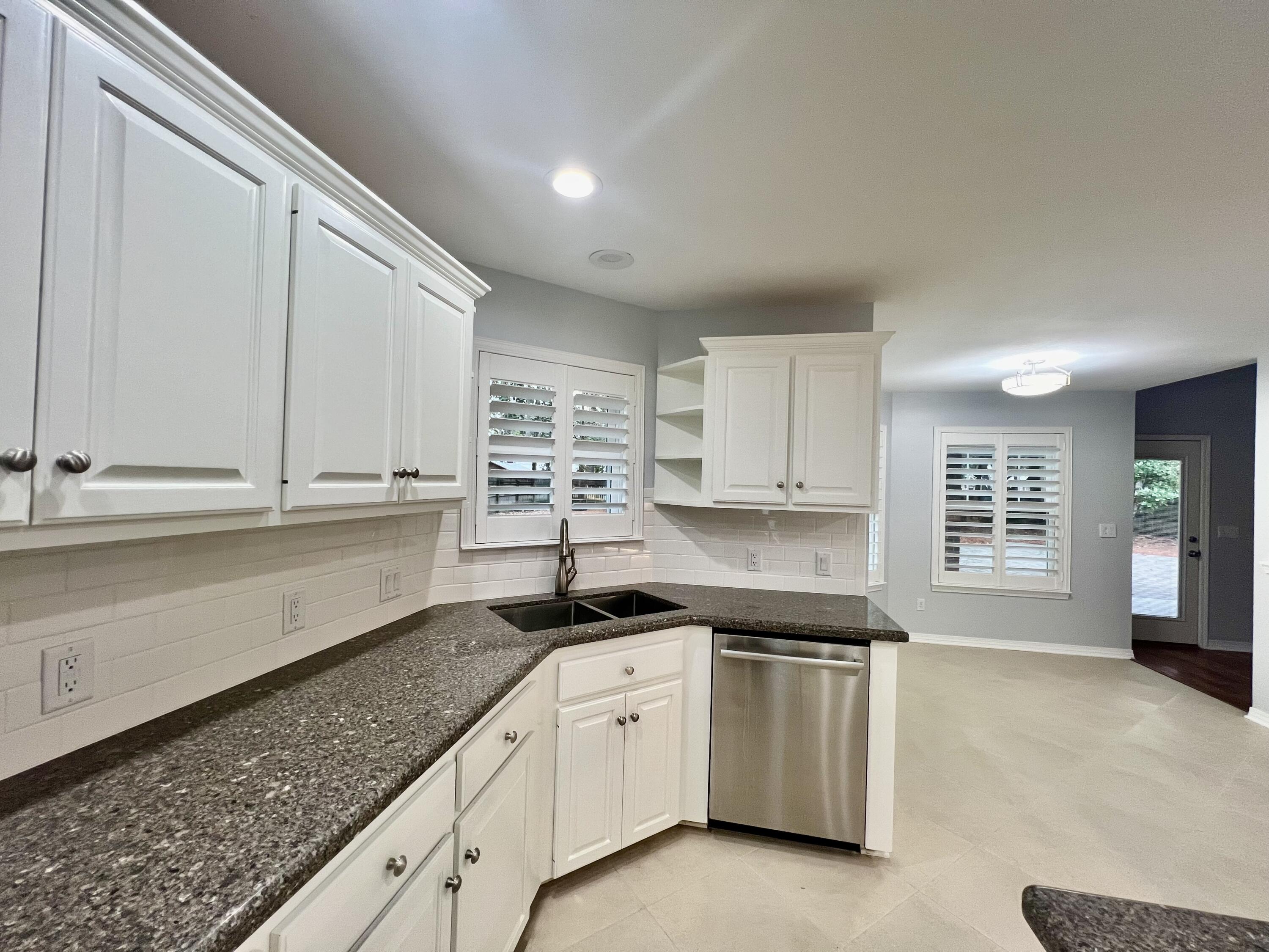 DANA POINTE - Residential