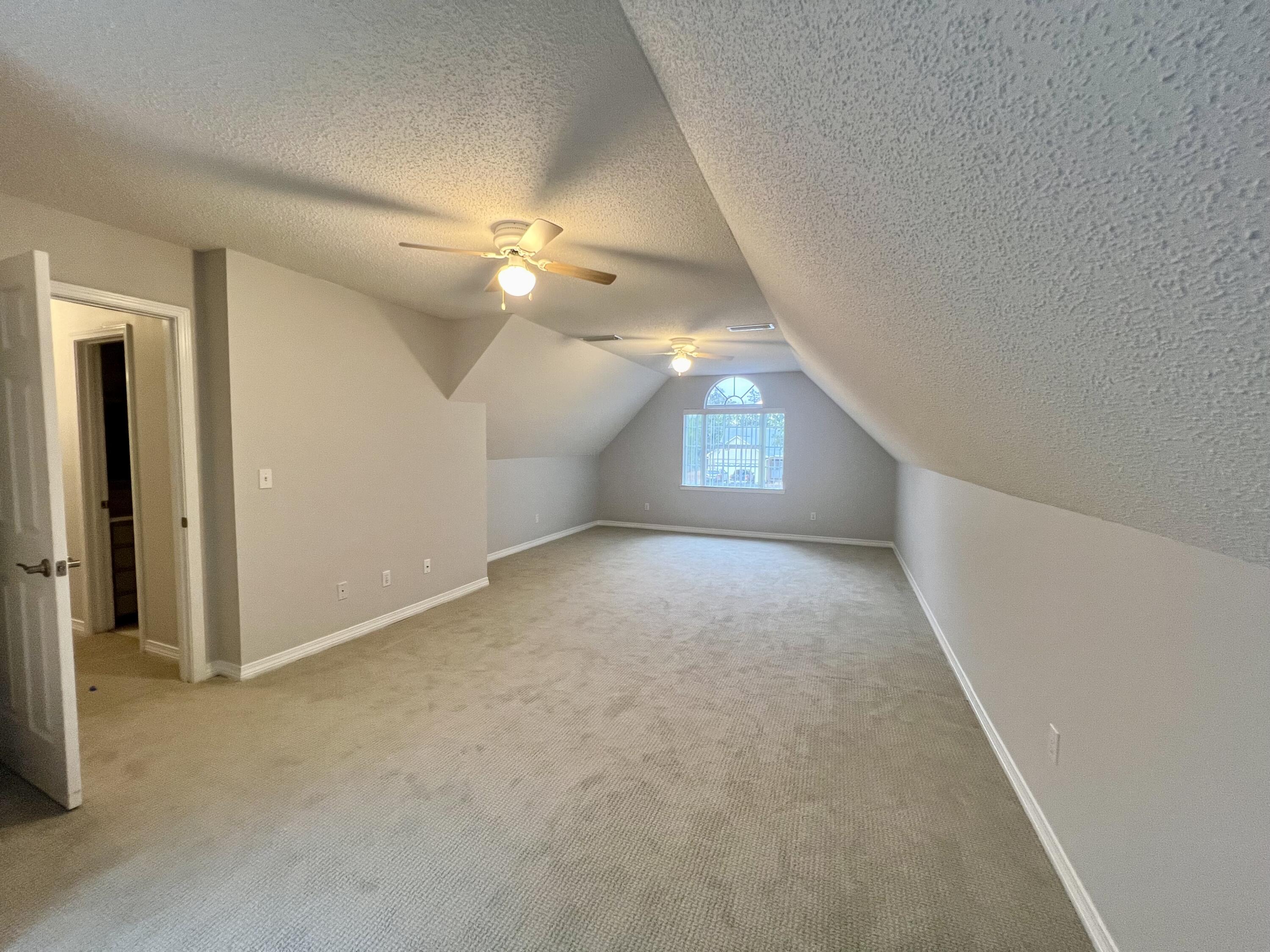 DANA POINTE - Residential