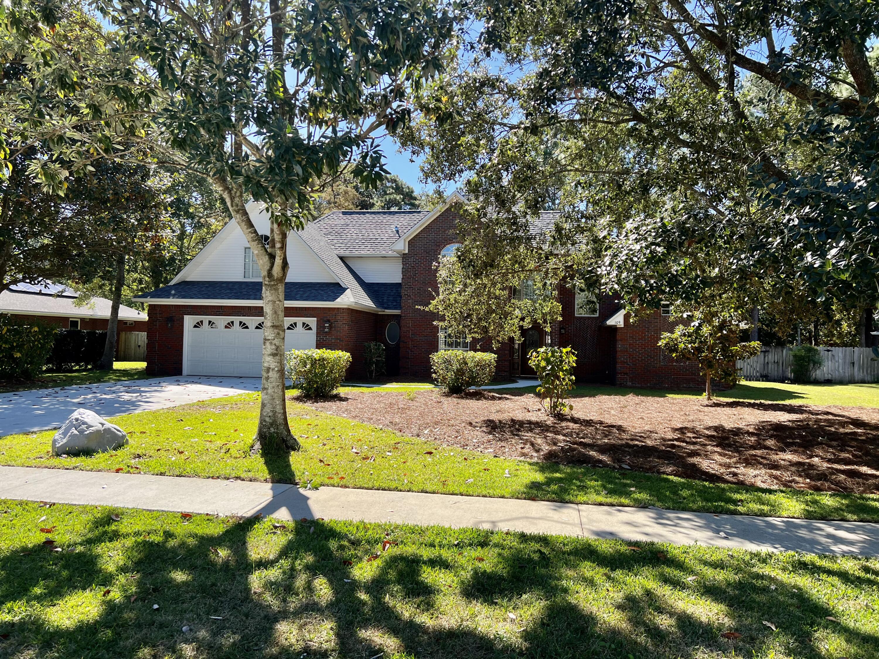 DANA POINTE - Residential
