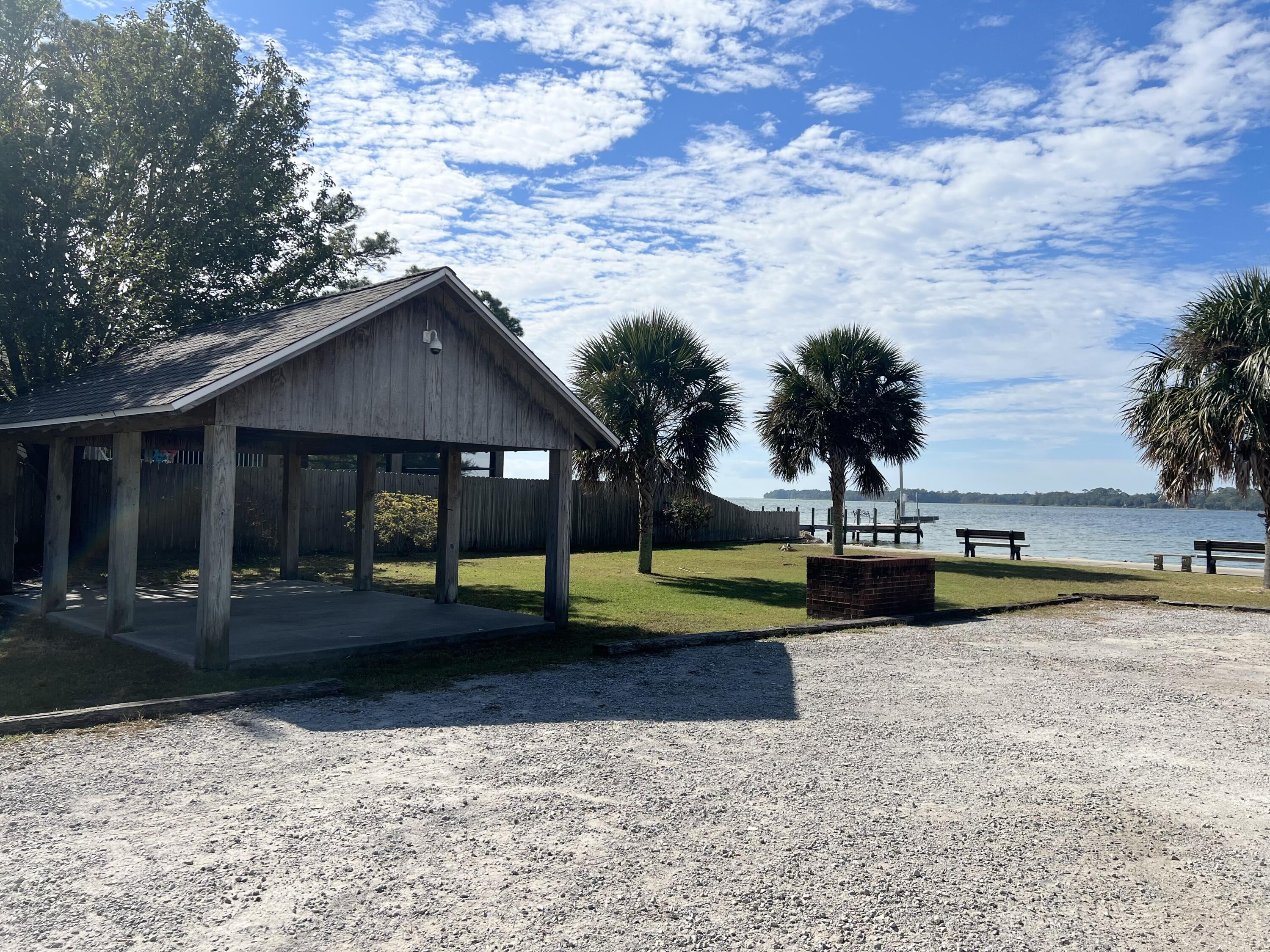 DANA POINTE - Residential