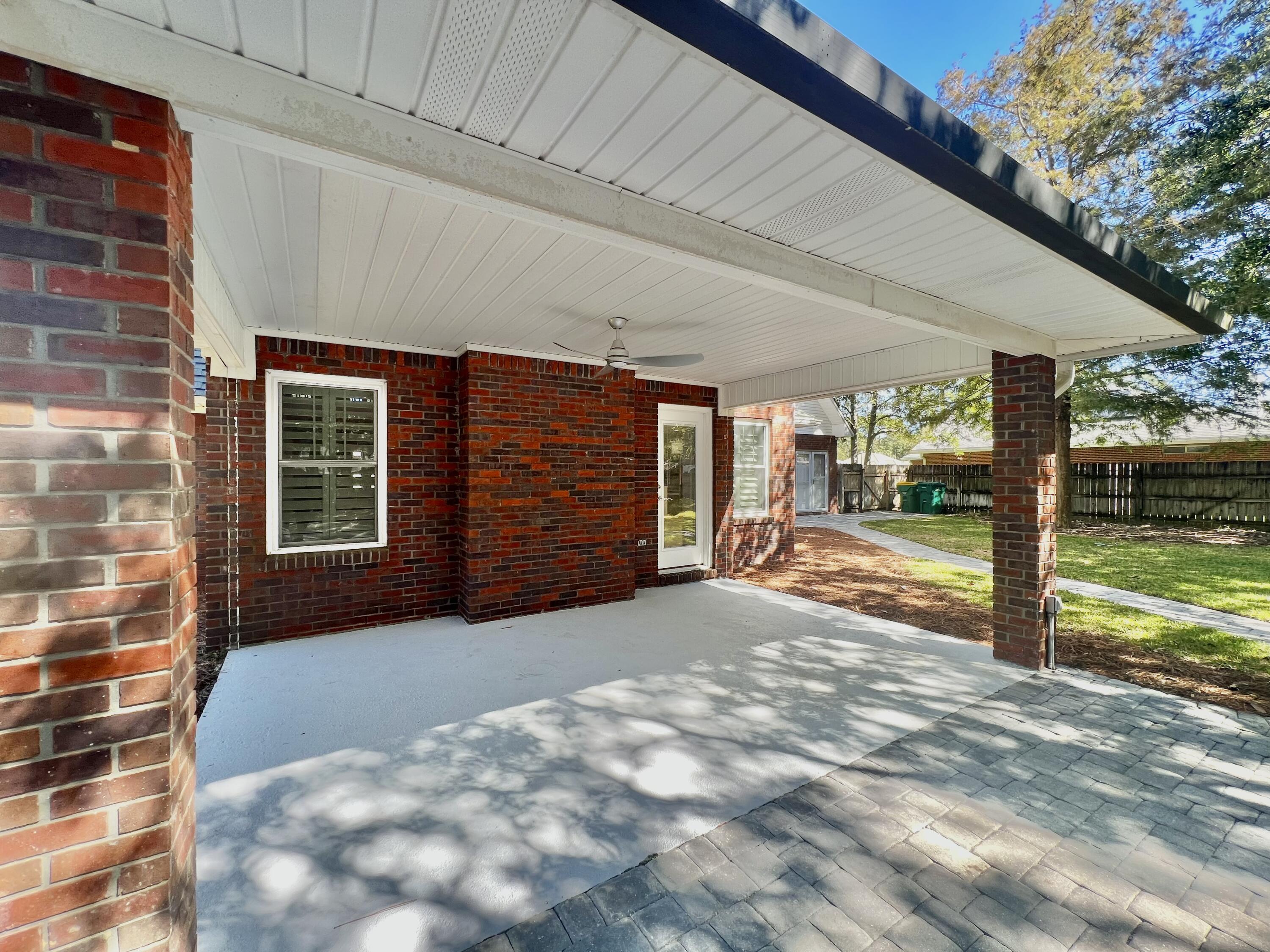 DANA POINTE - Residential