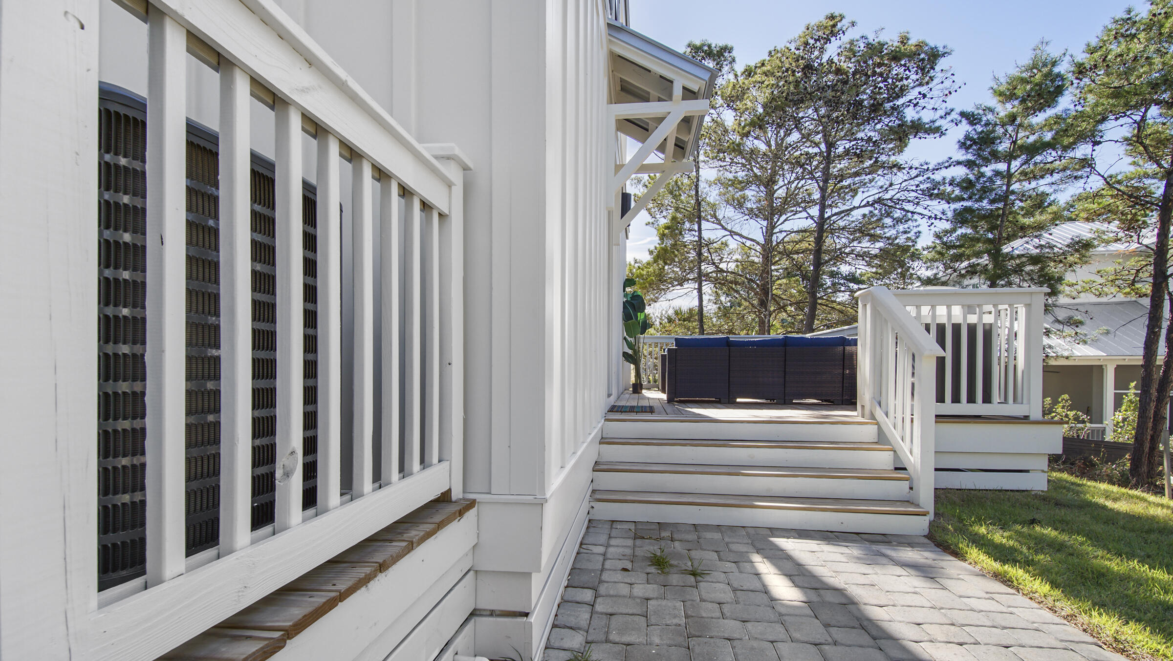 SEA POINTE - Residential