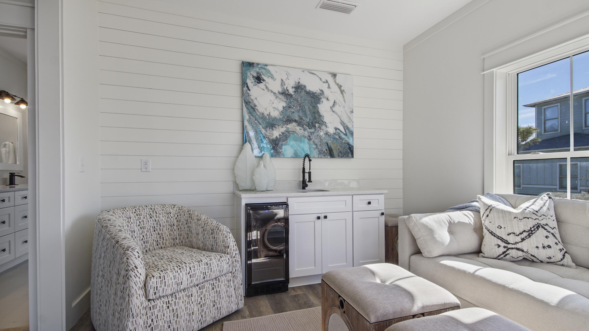 SEA POINTE - Residential