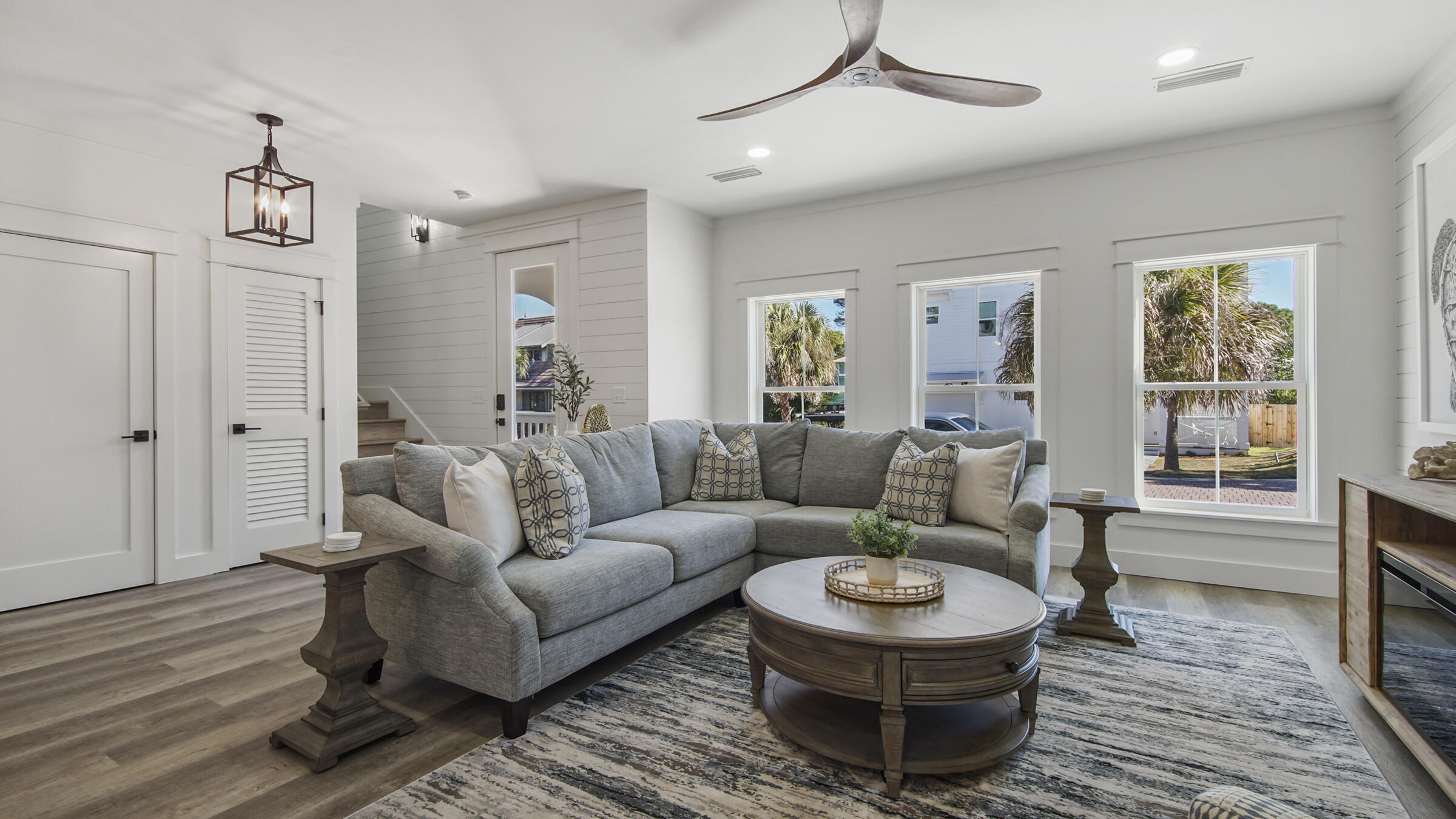 SEA POINTE - Residential