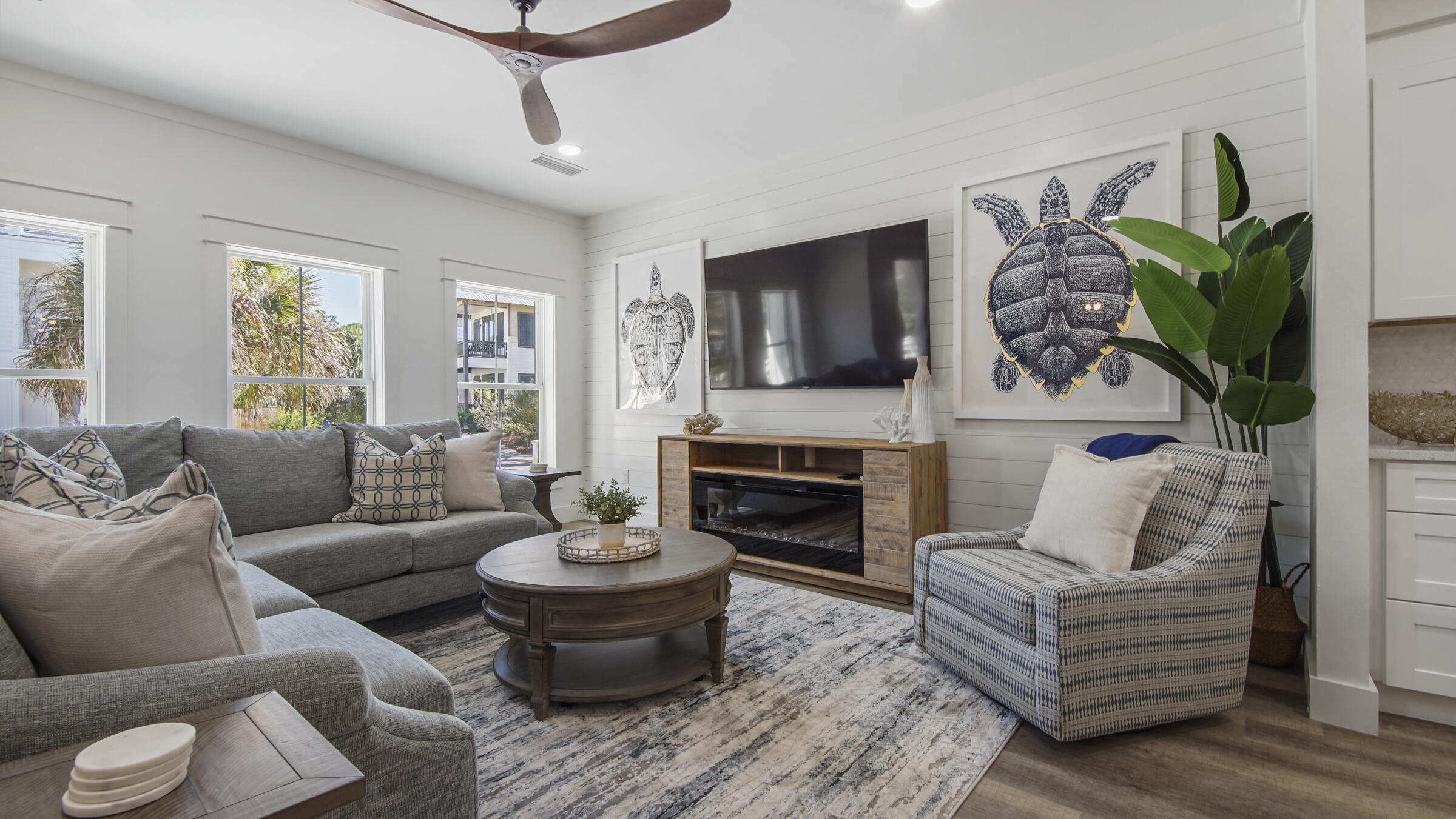 SEA POINTE - Residential