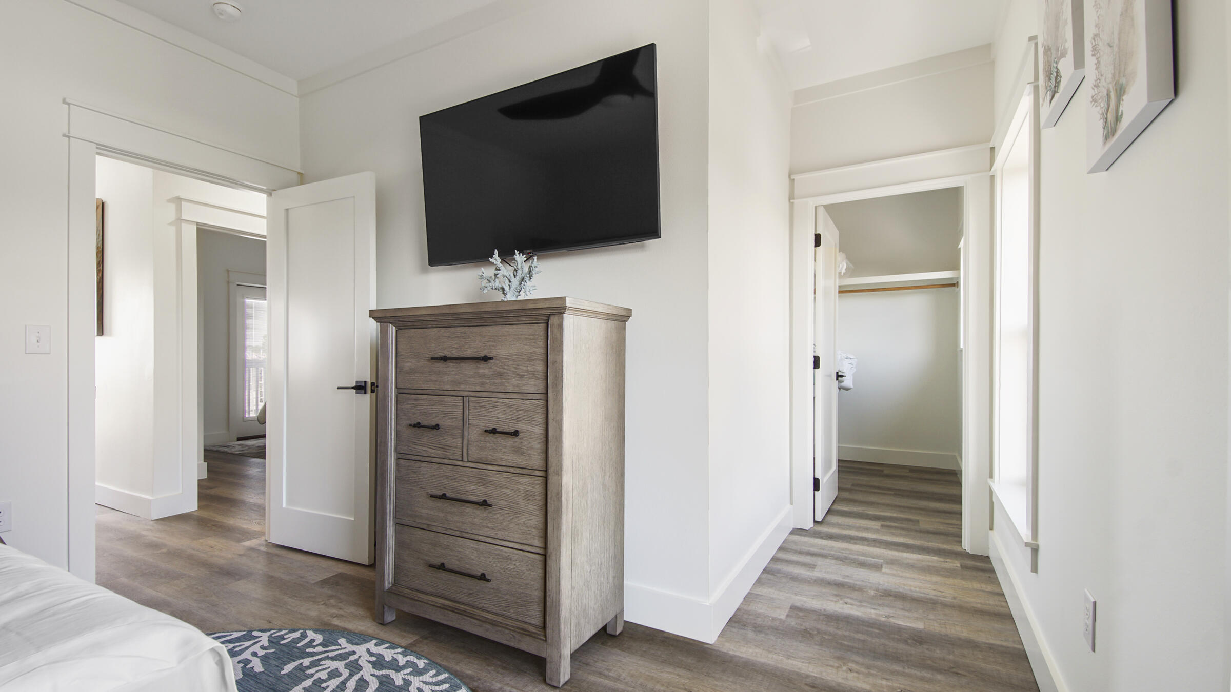 SEA POINTE - Residential