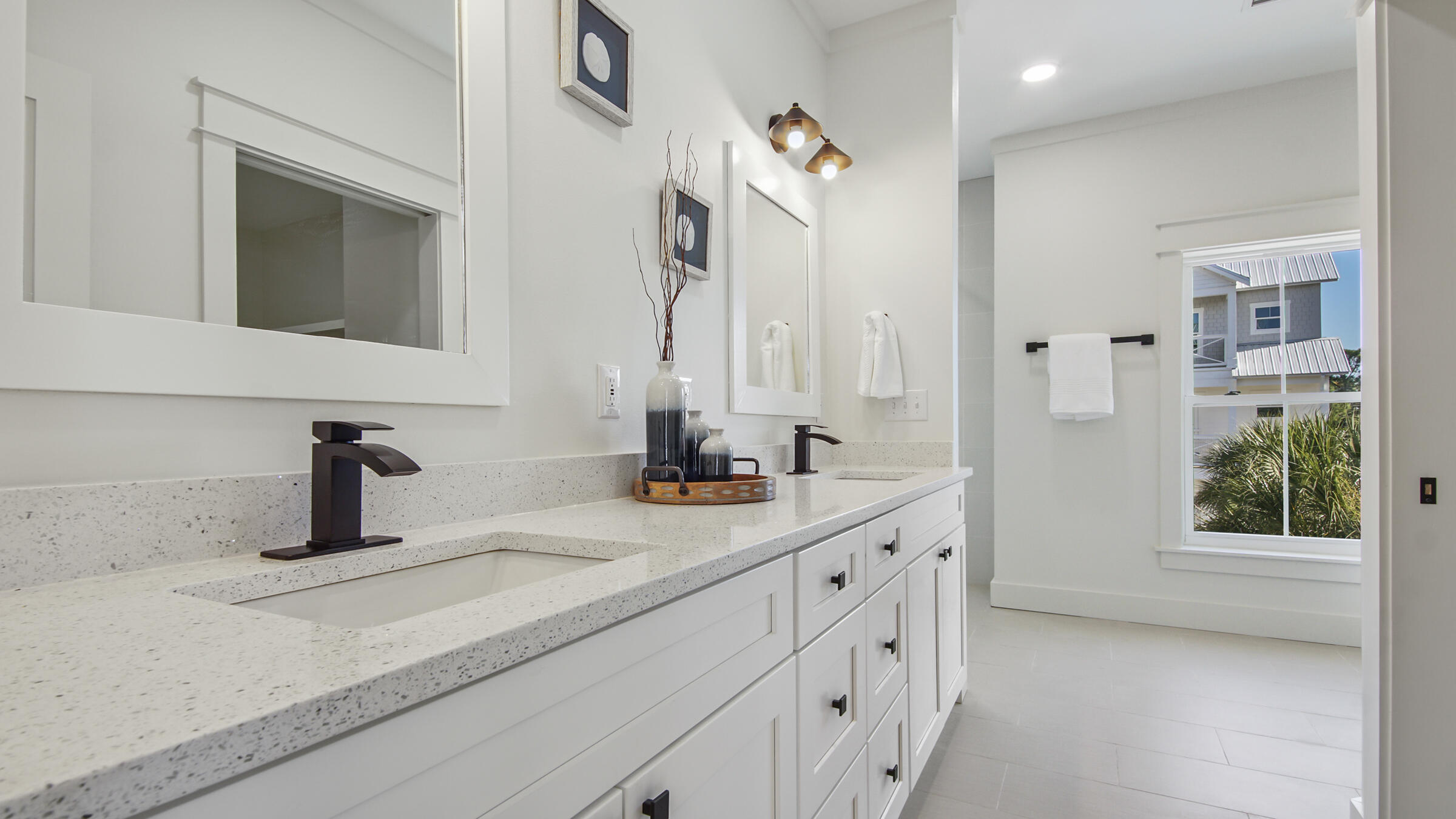 SEA POINTE - Residential