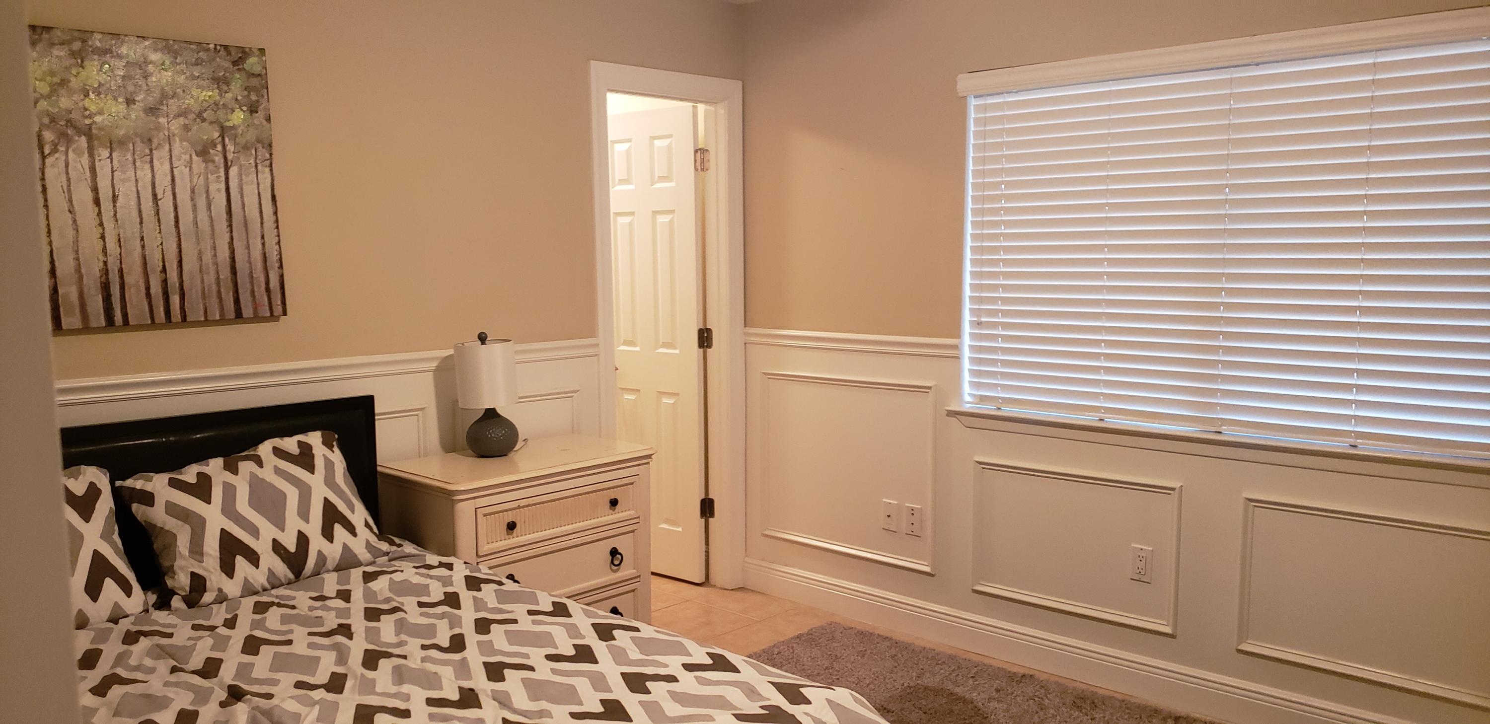 ROYAL OAK VILLAS BLUEWATER BAY - Residential