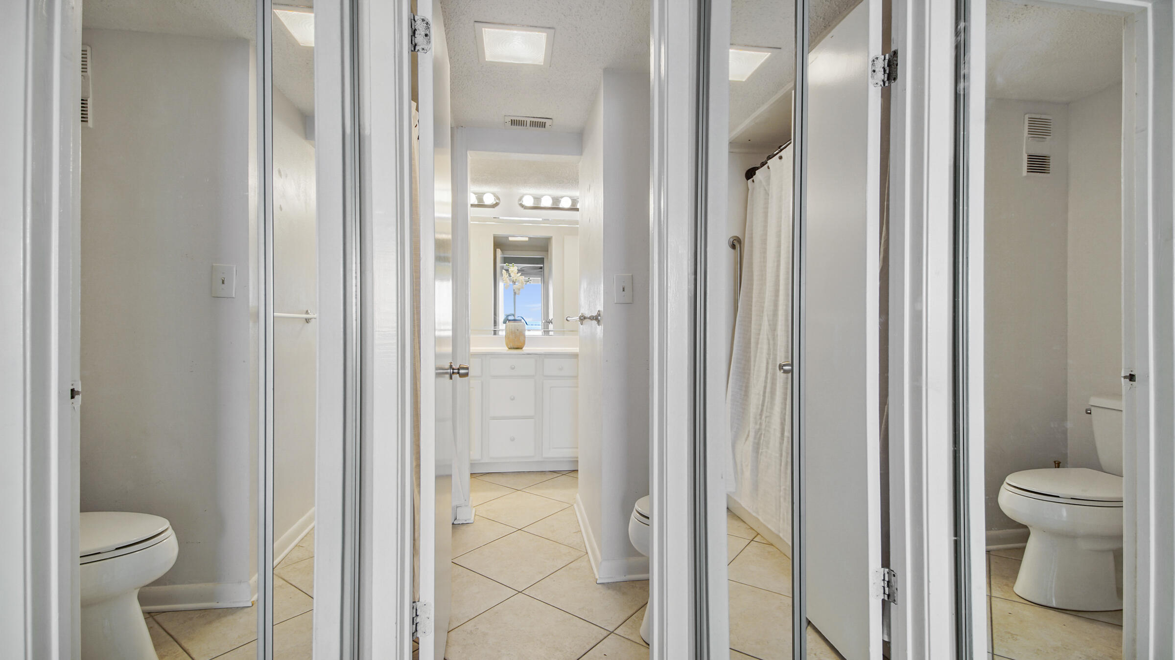 JETTY EAST CONDO - Residential