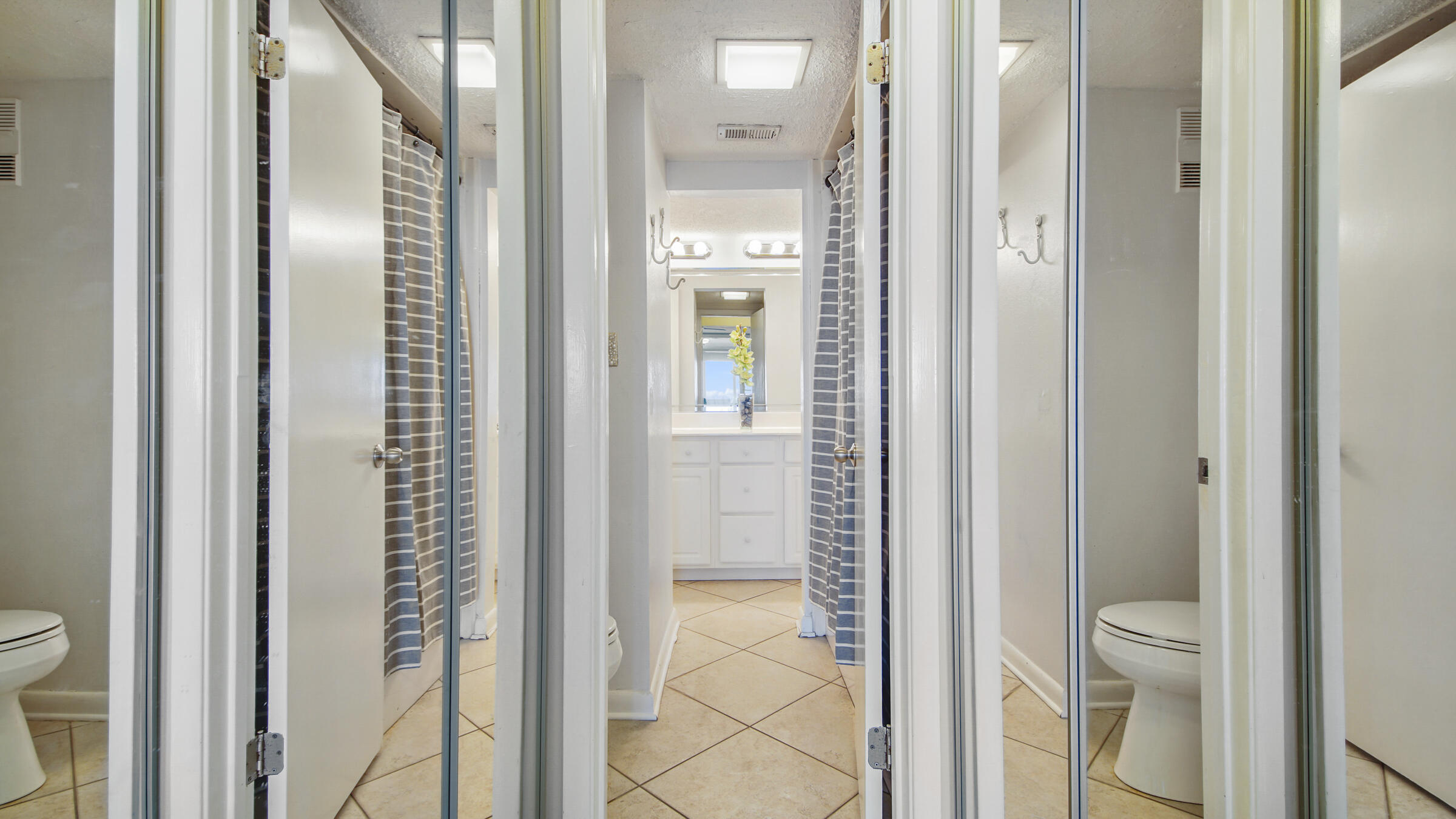 JETTY EAST CONDO - Residential