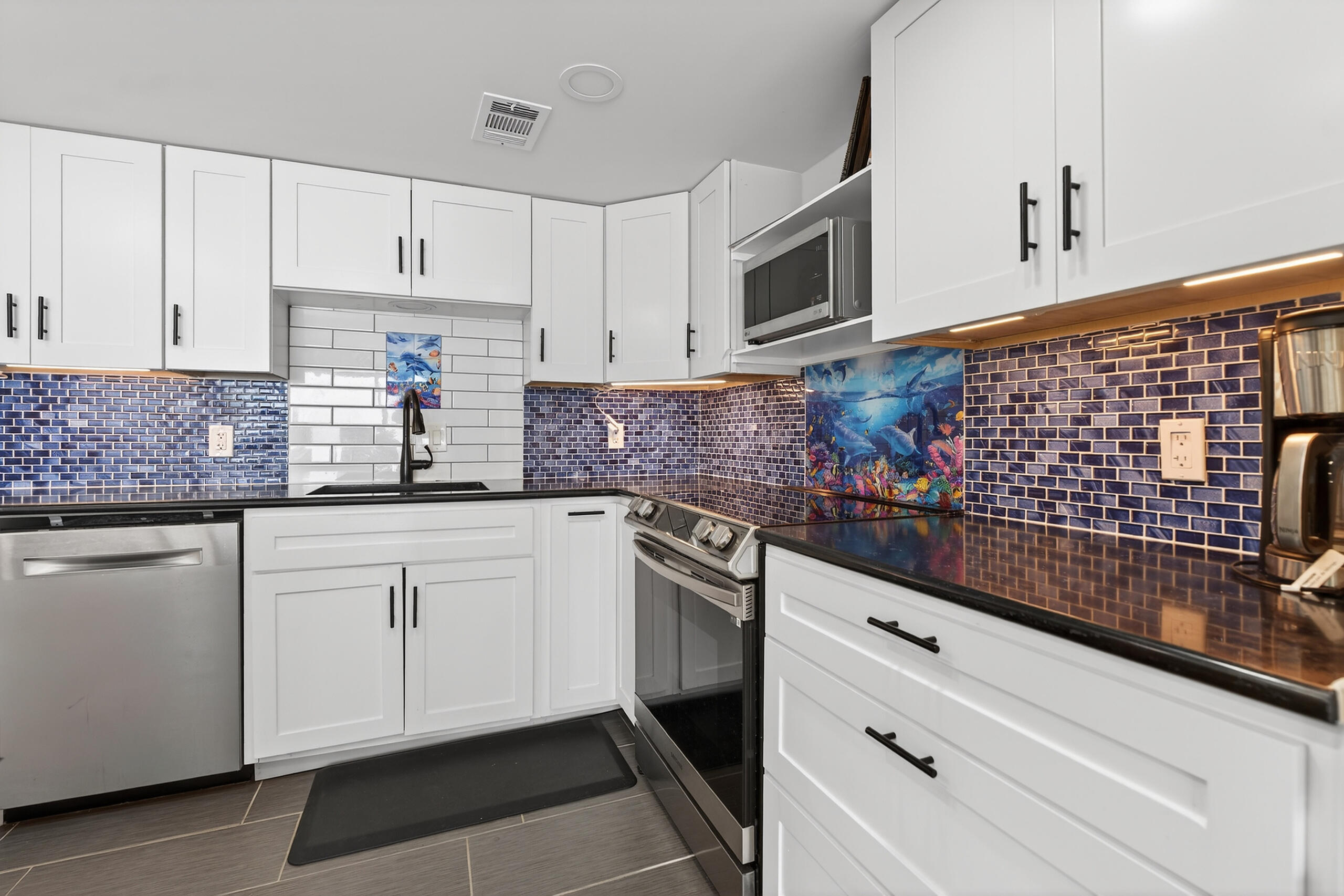 VALENCIA CONDO - Residential