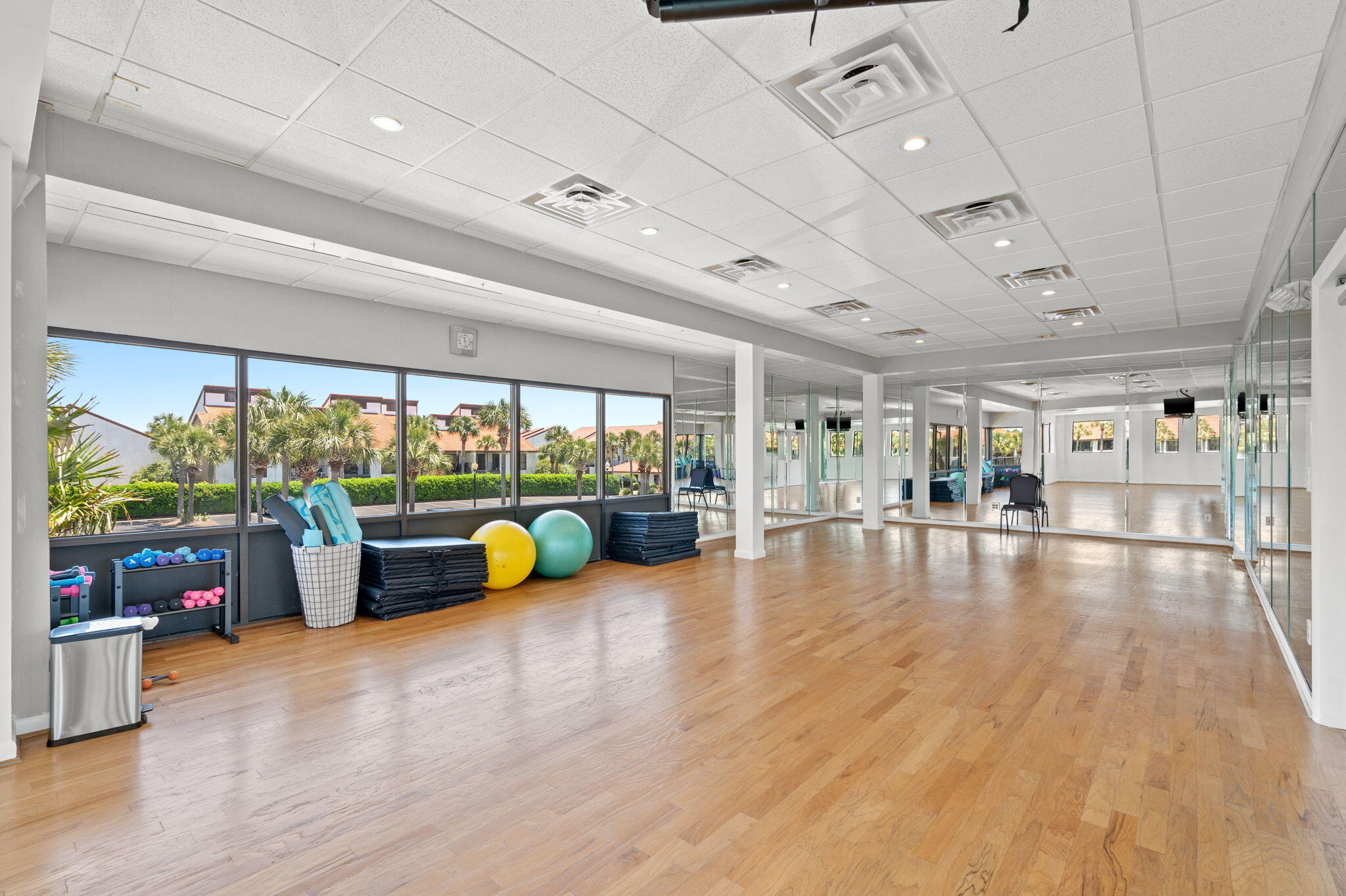 Edgewater Golf Villas - Residential
