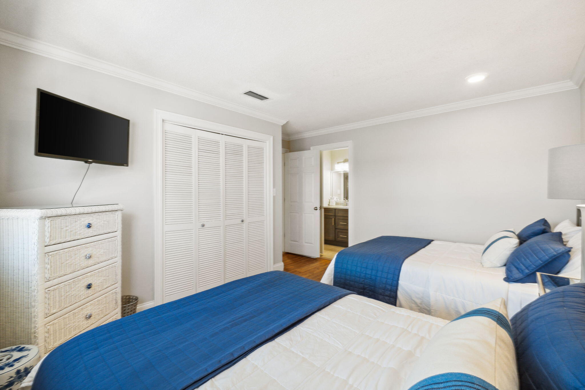Edgewater Golf Villas - Residential
