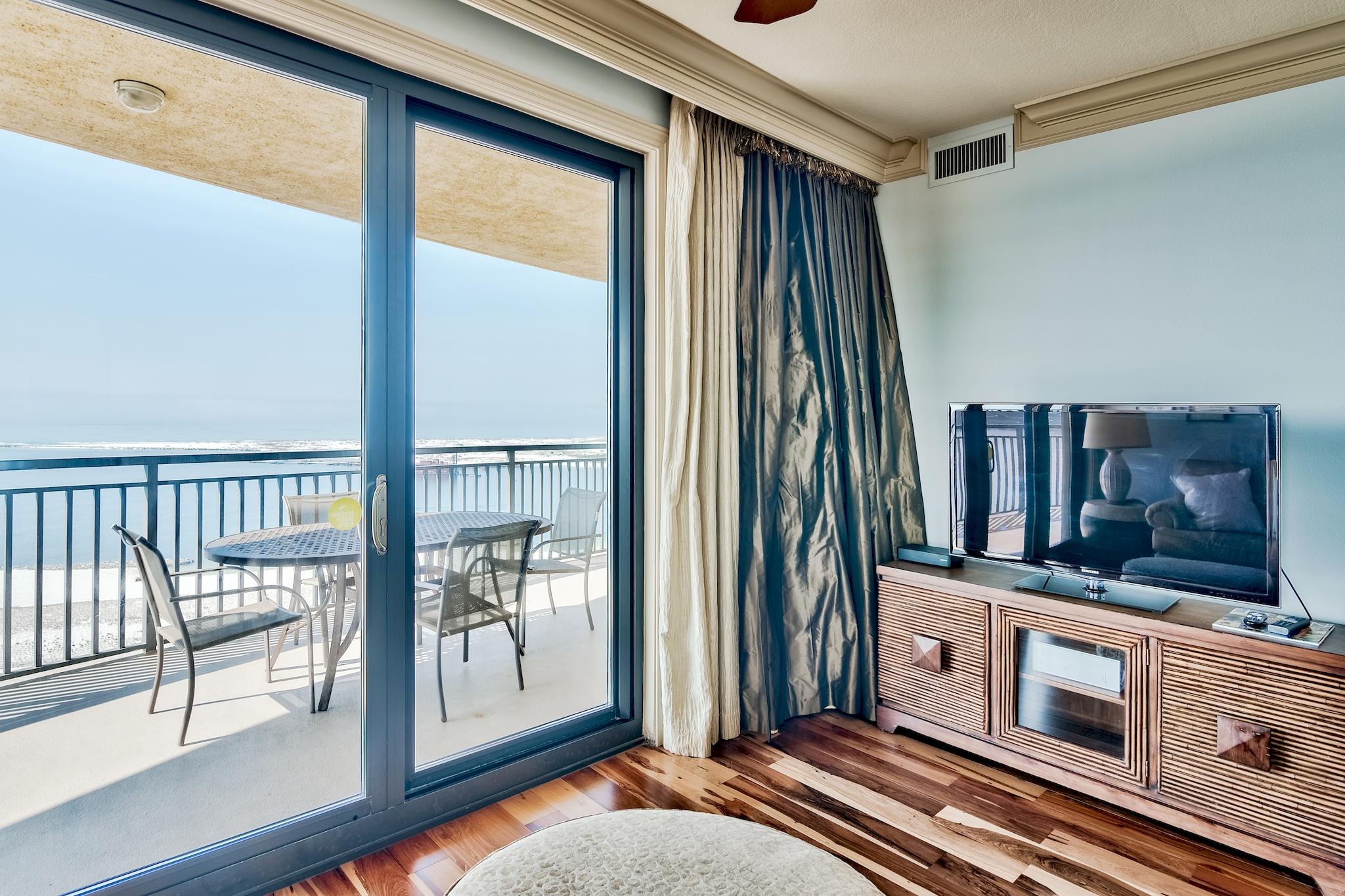 EMERALD GRANDE - Residential