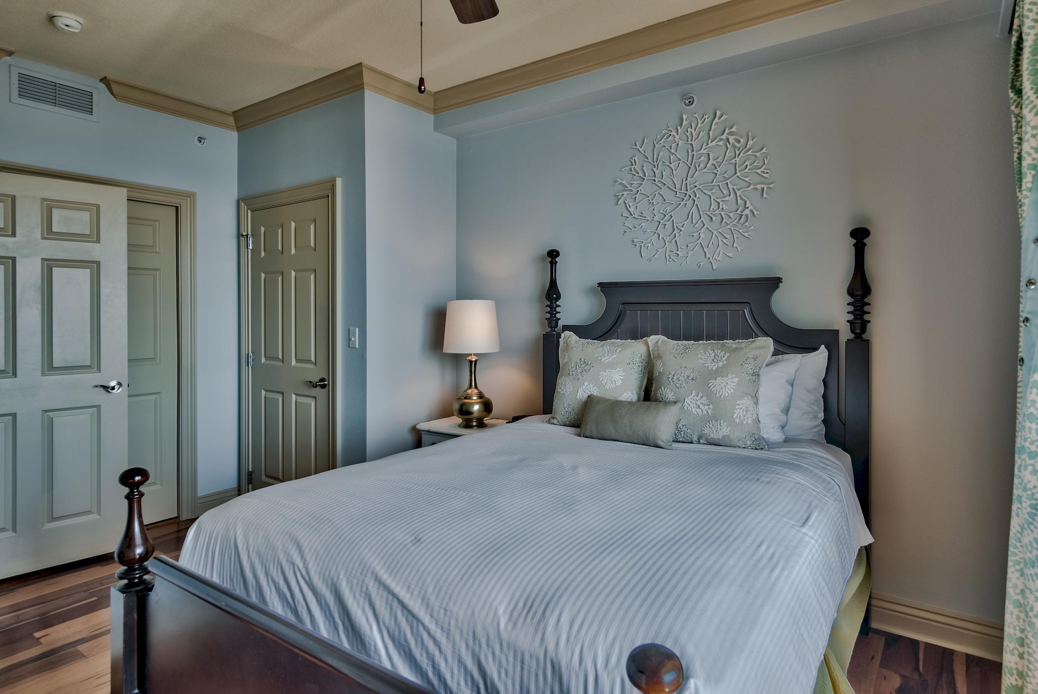 EMERALD GRANDE - Residential